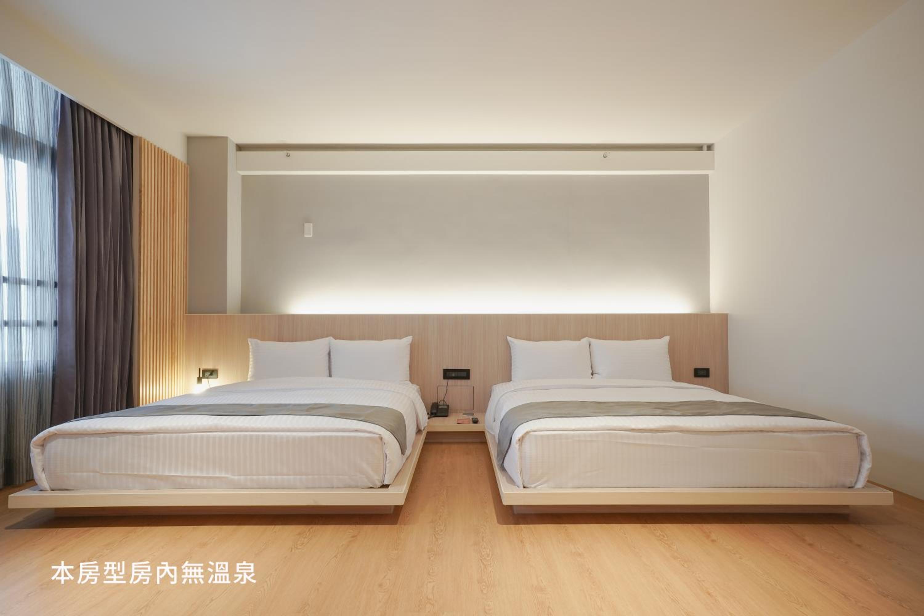 Japanese-Style Quadruple Room