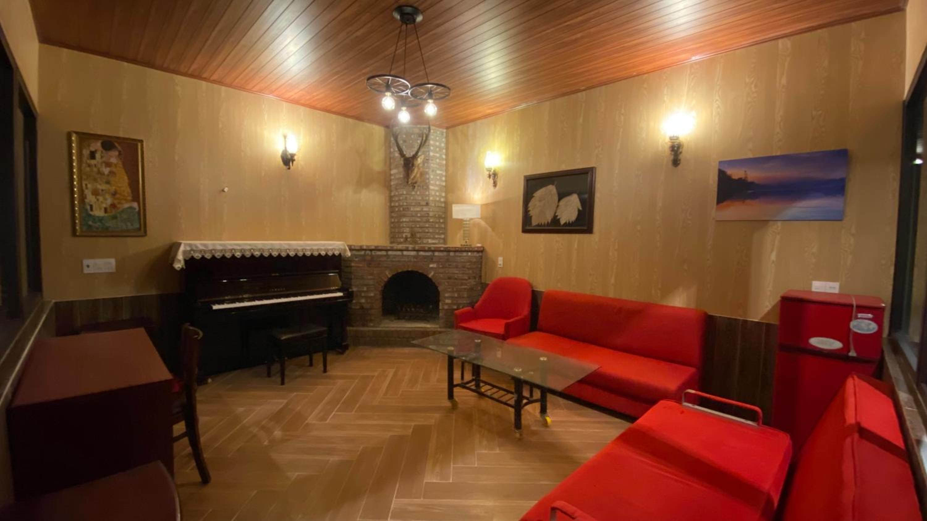 Apartment - Photo 1