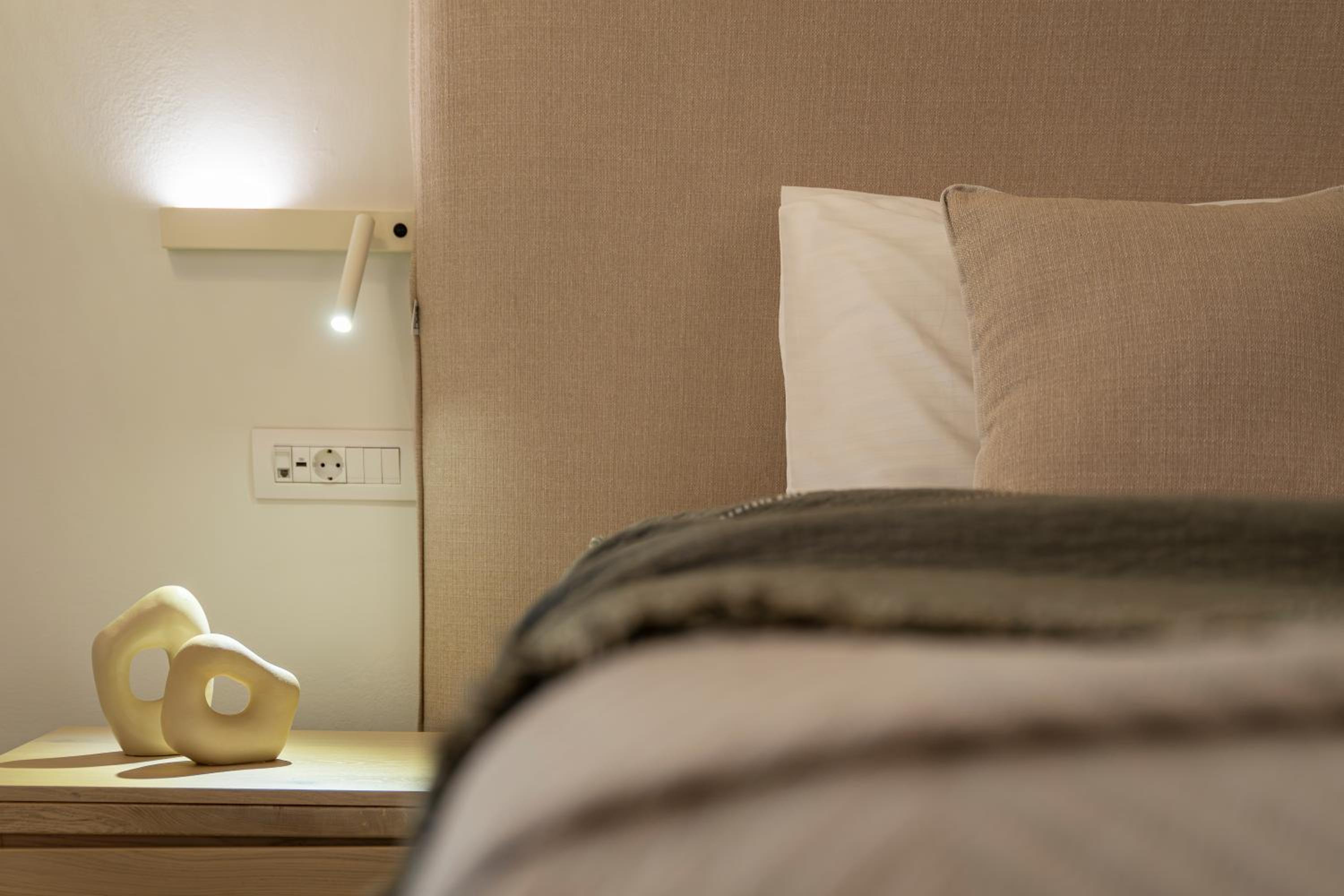 Superior Double Room with Side Sea and Pool View 