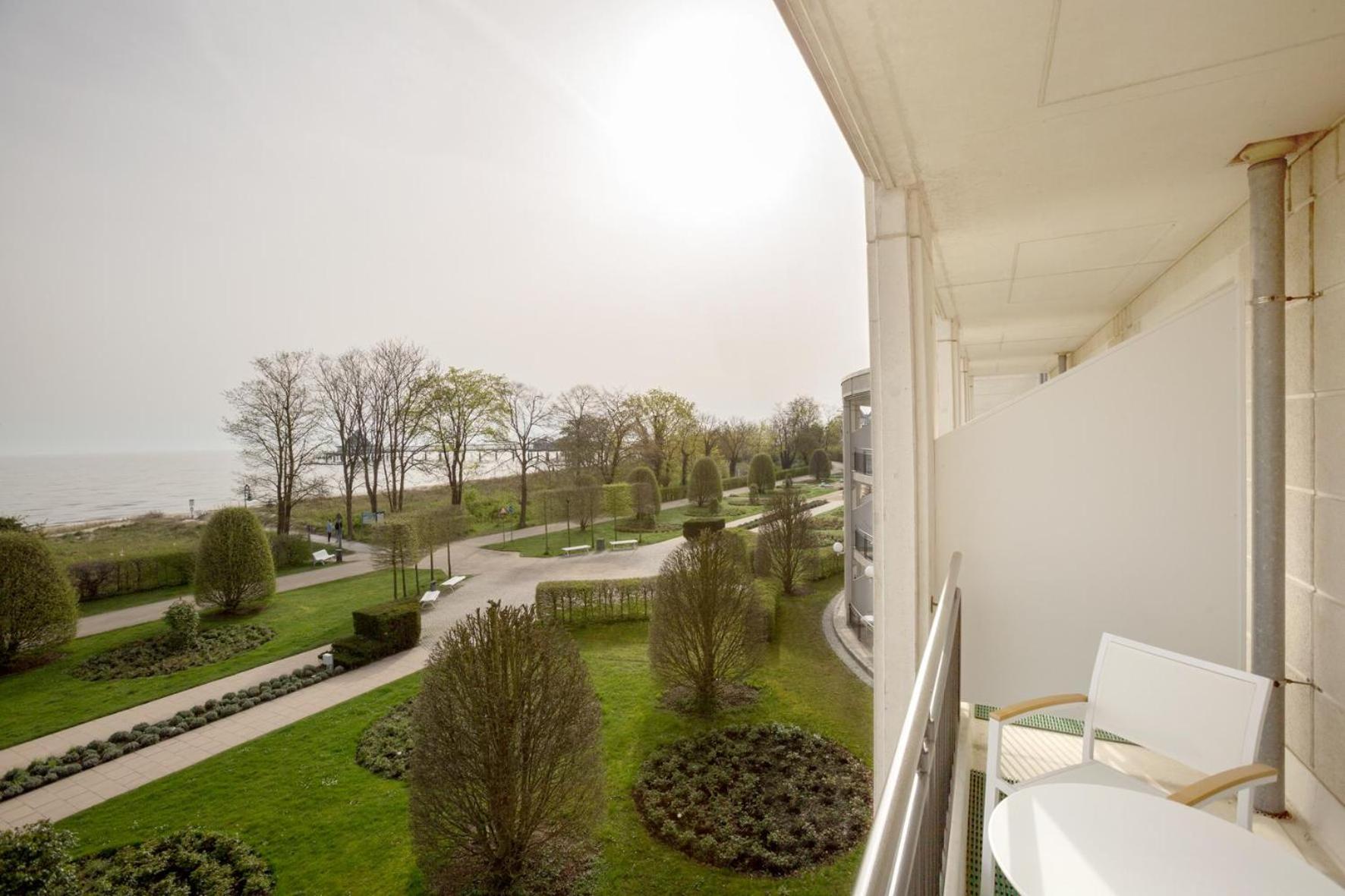 Renovated Deluxe Double Room with Balcony and Sea View