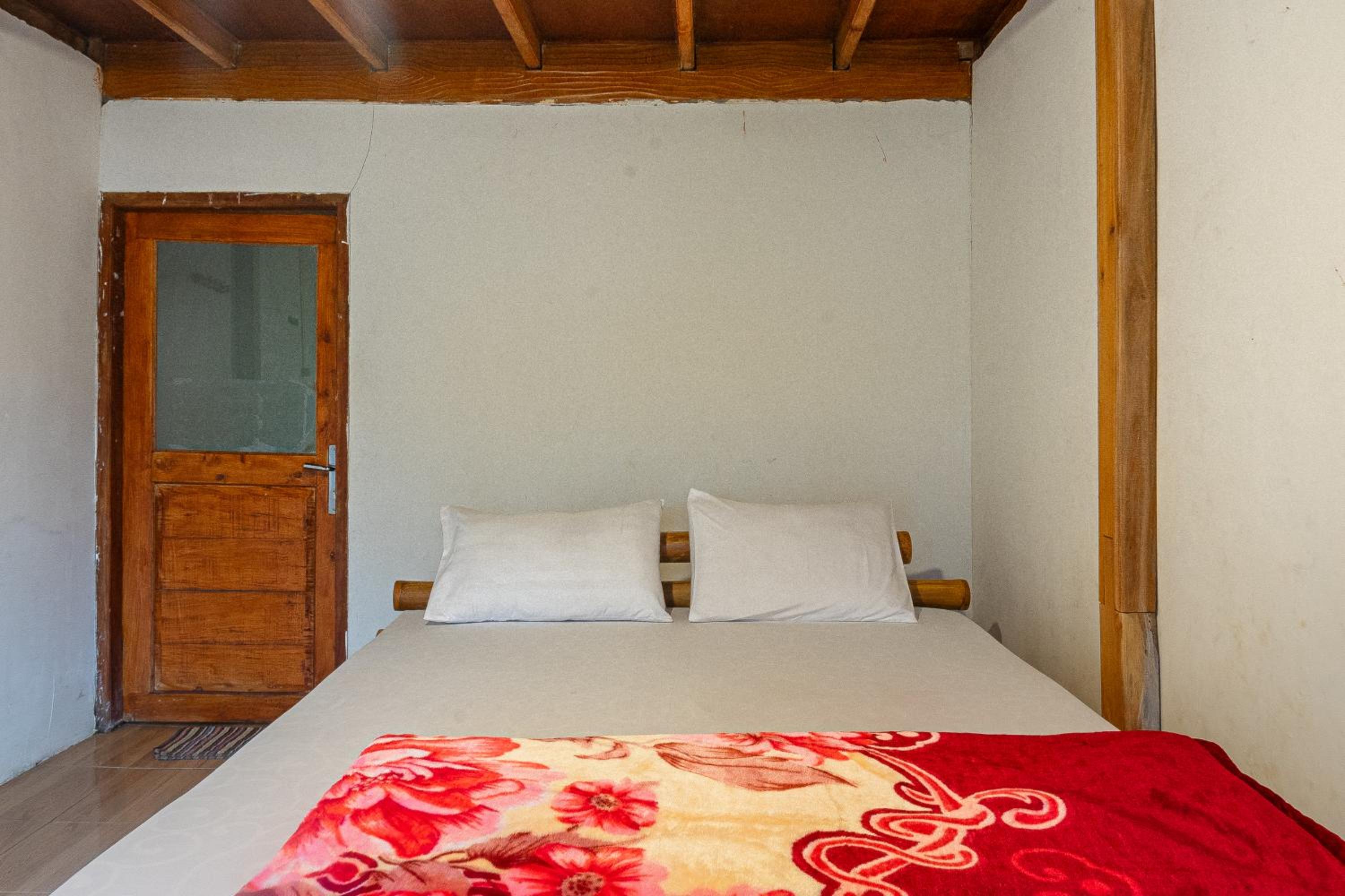 Standard Double Room - Photo 1