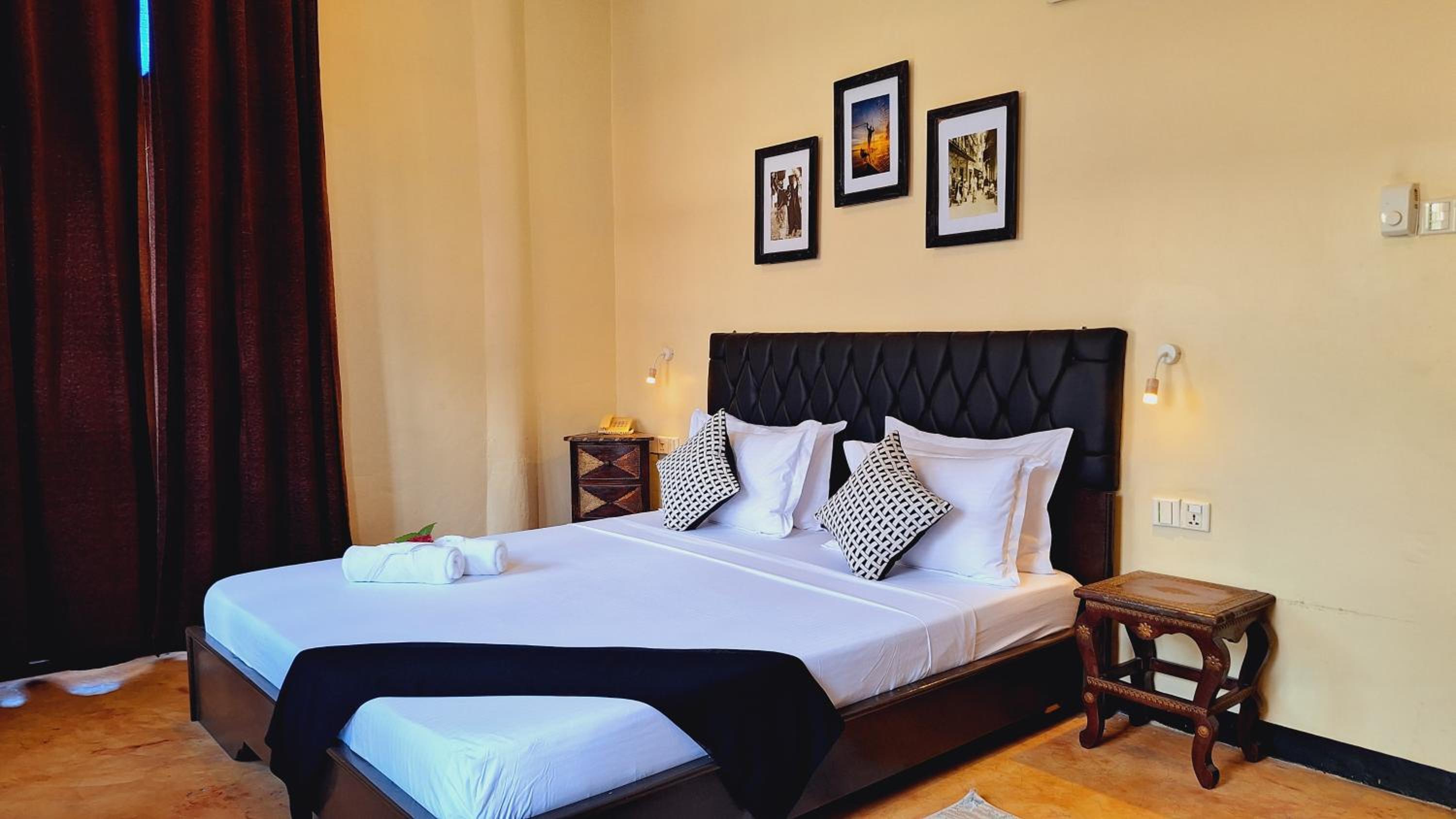 Superior King Room - Photo 1