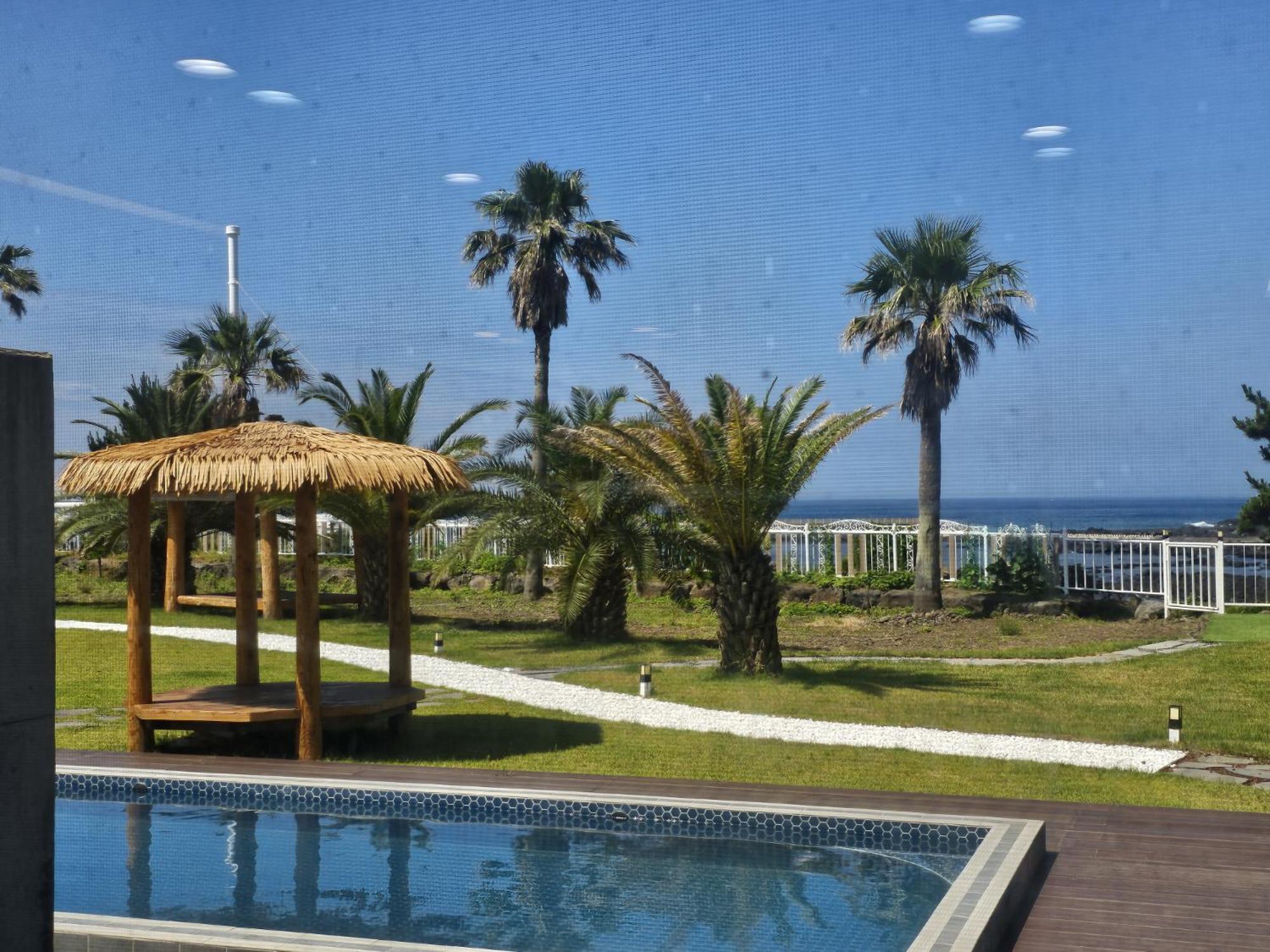 Double Room with Sea View - Photo 14