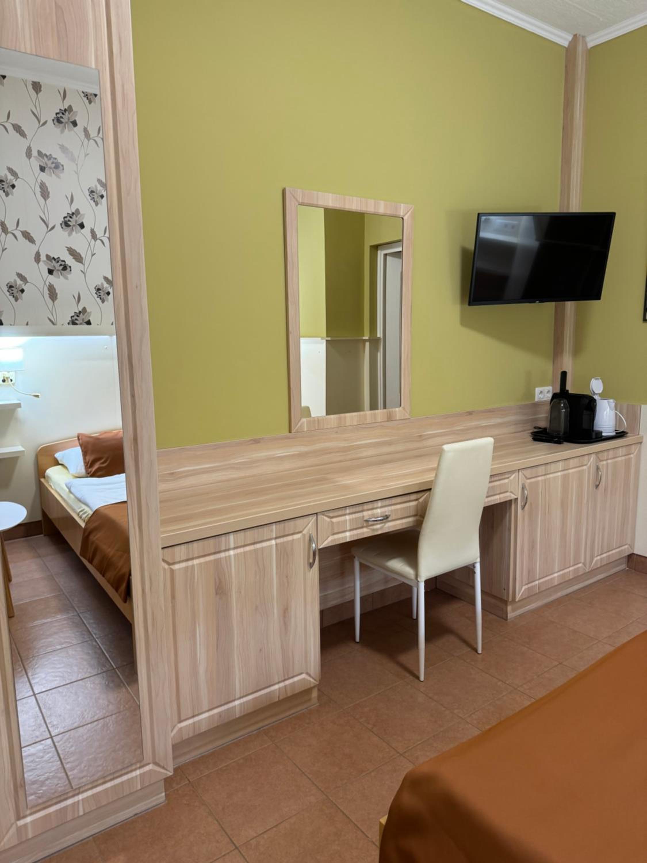 Deluxe Twin Room photo 1