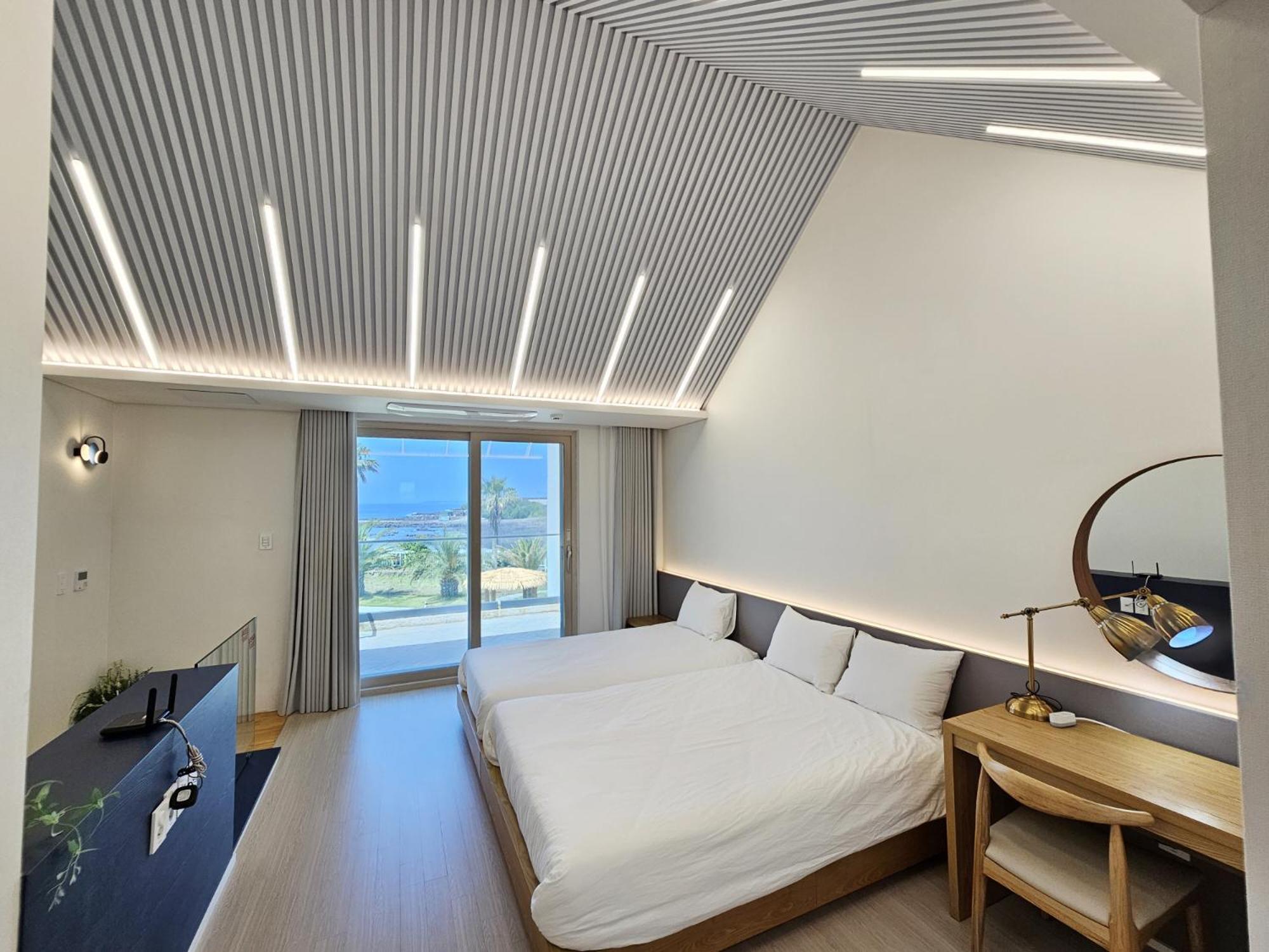 Studio with Ocean View - Photo 17