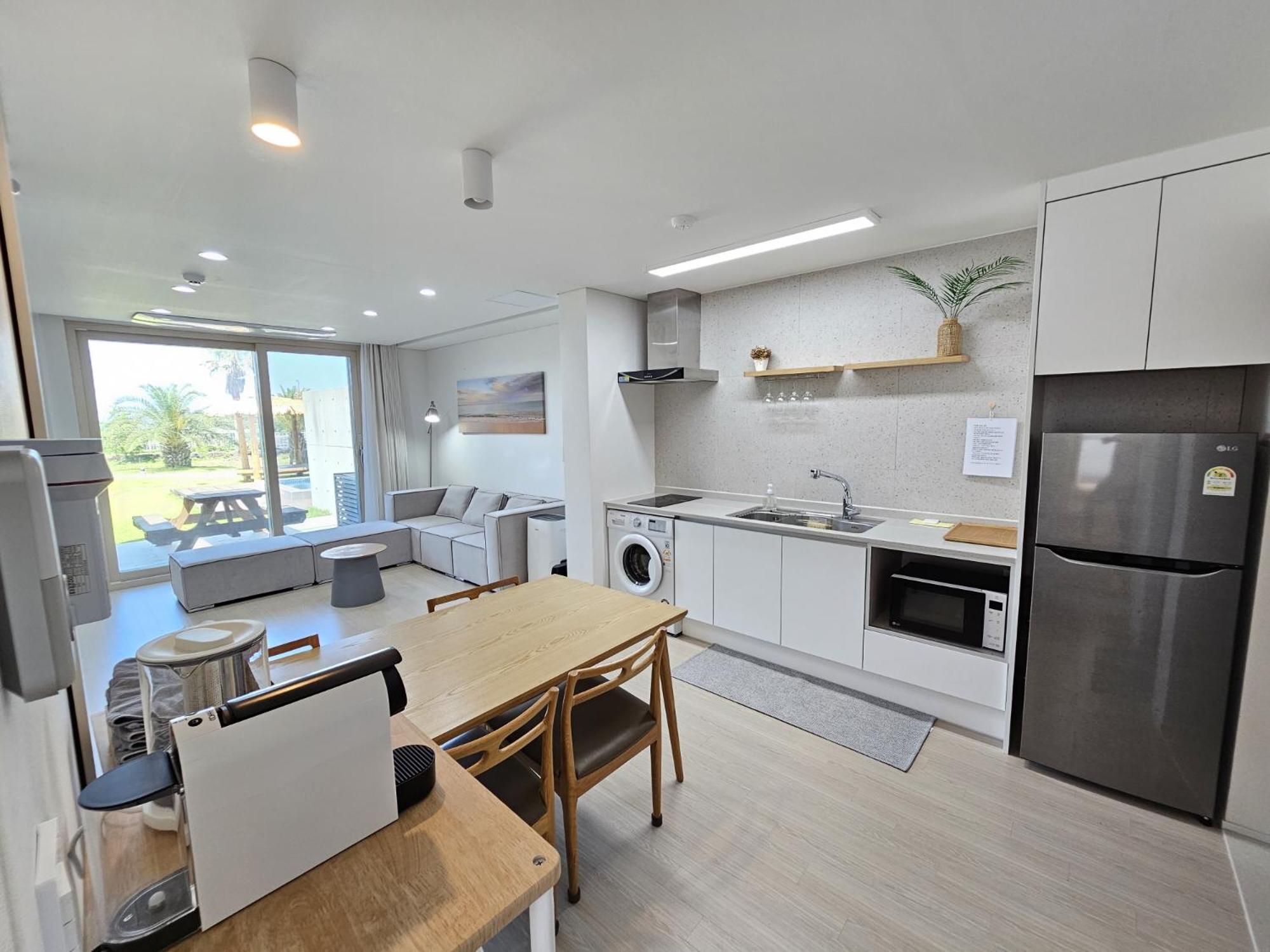 Studio with Ocean View - Photo 18
