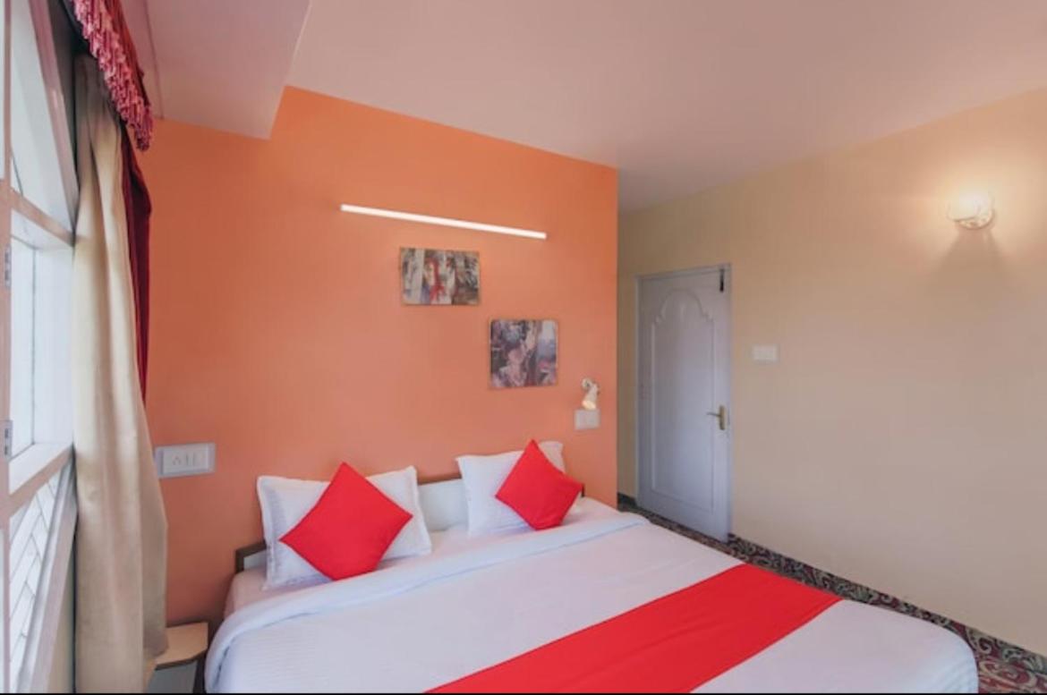 Budget Double Room photo 3