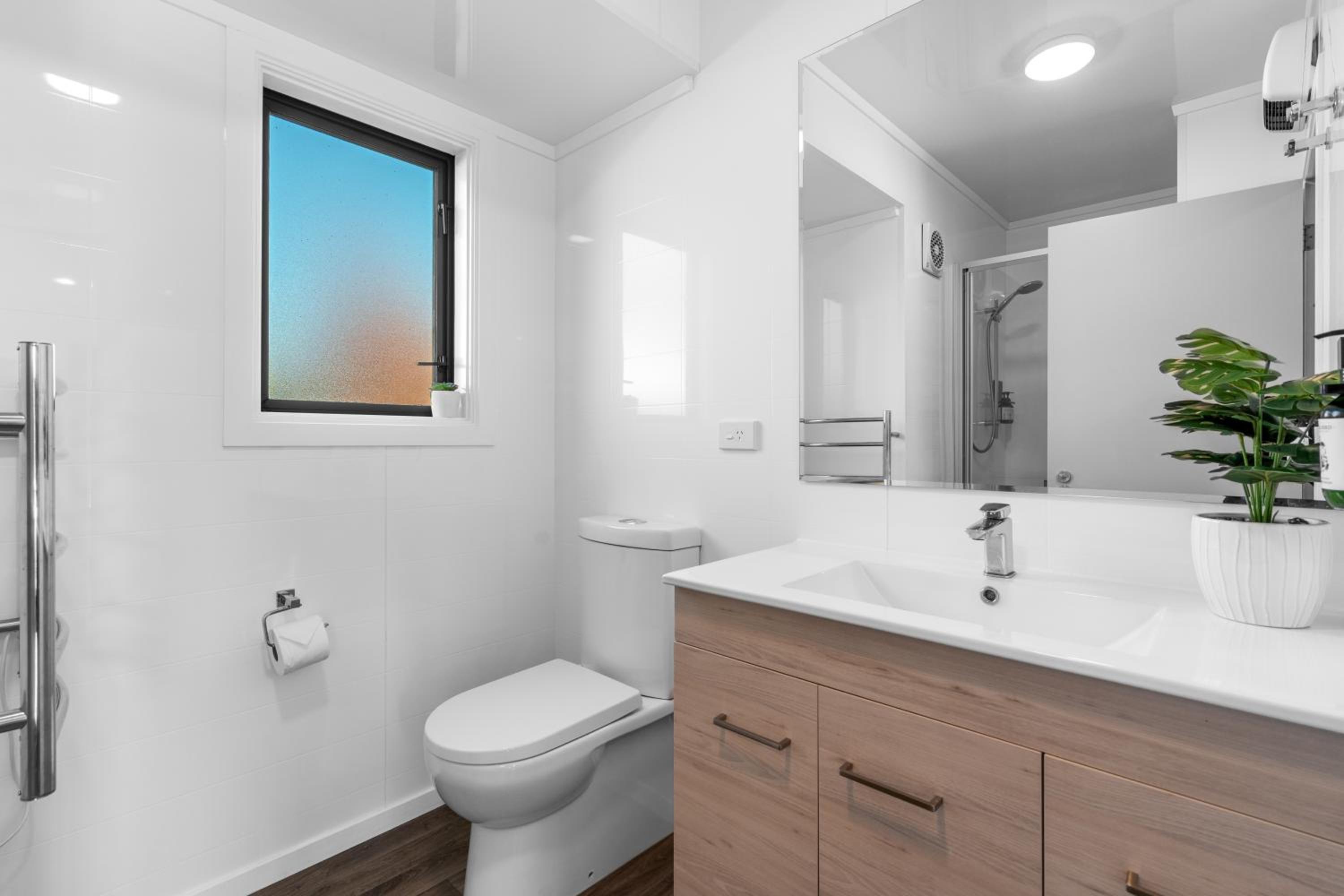 Family Studio with Bathroom - Photo 9