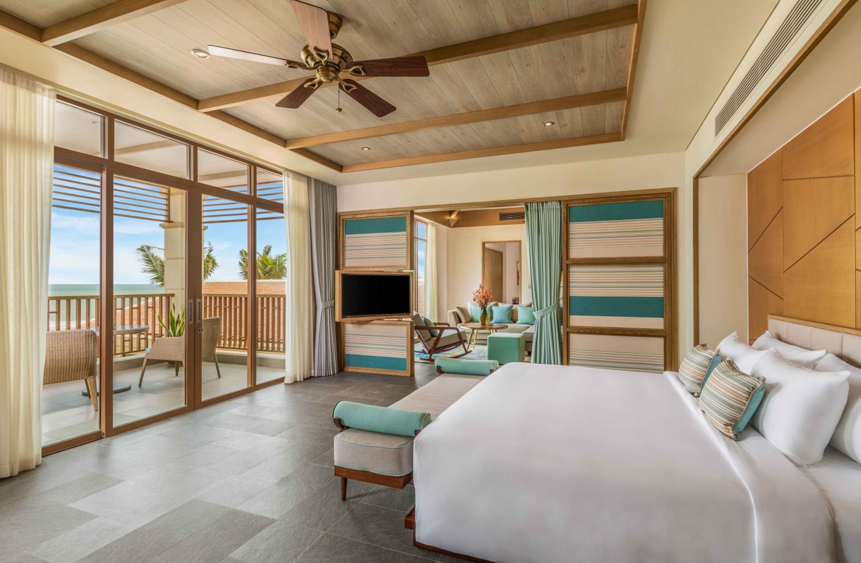 Five Bedroom Beachfront Villa with Private Pool - Spa Inclusive - Photo 3