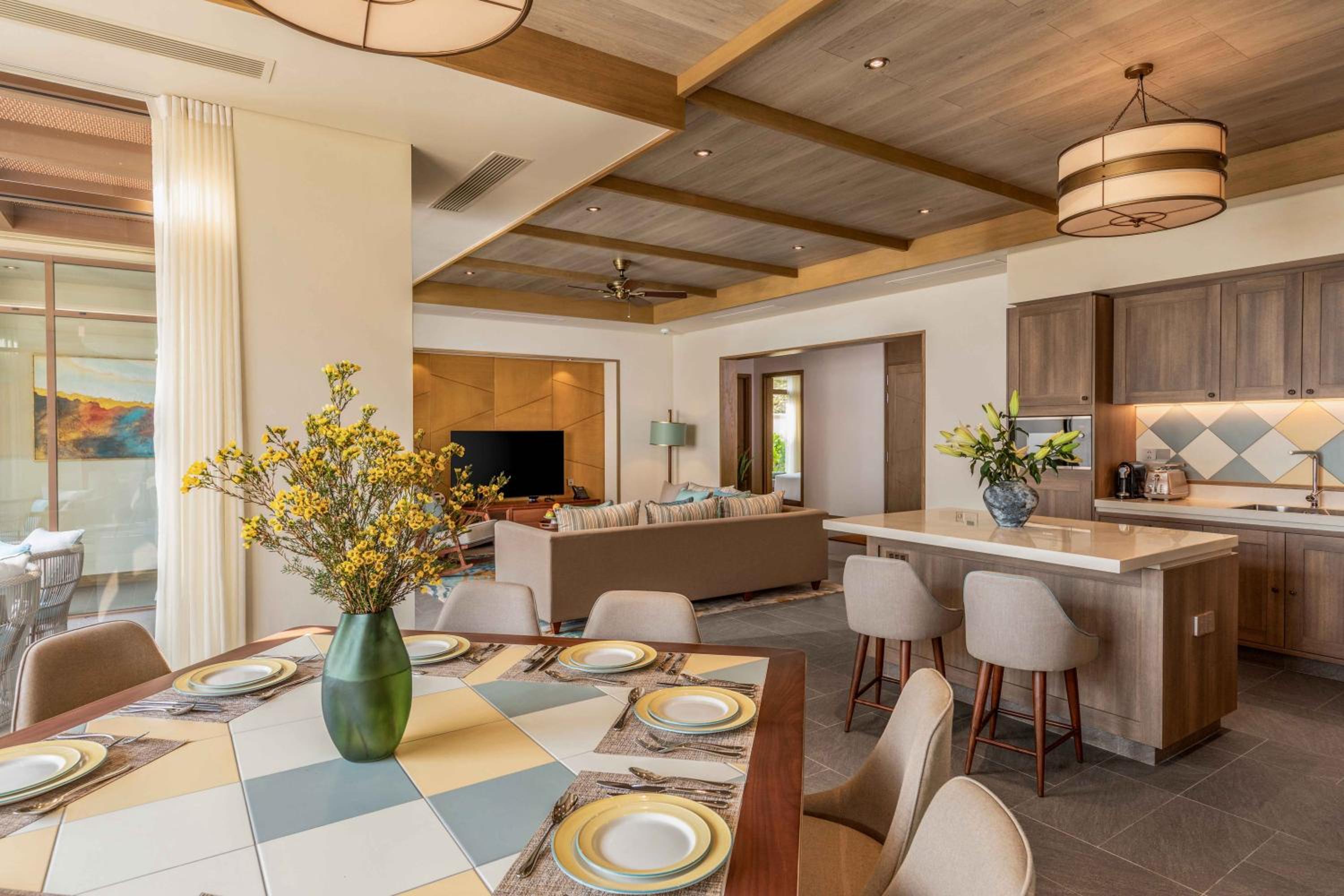 Five Bedroom Beachfront Villa with Private Pool - Spa Inclusive - Photo 6