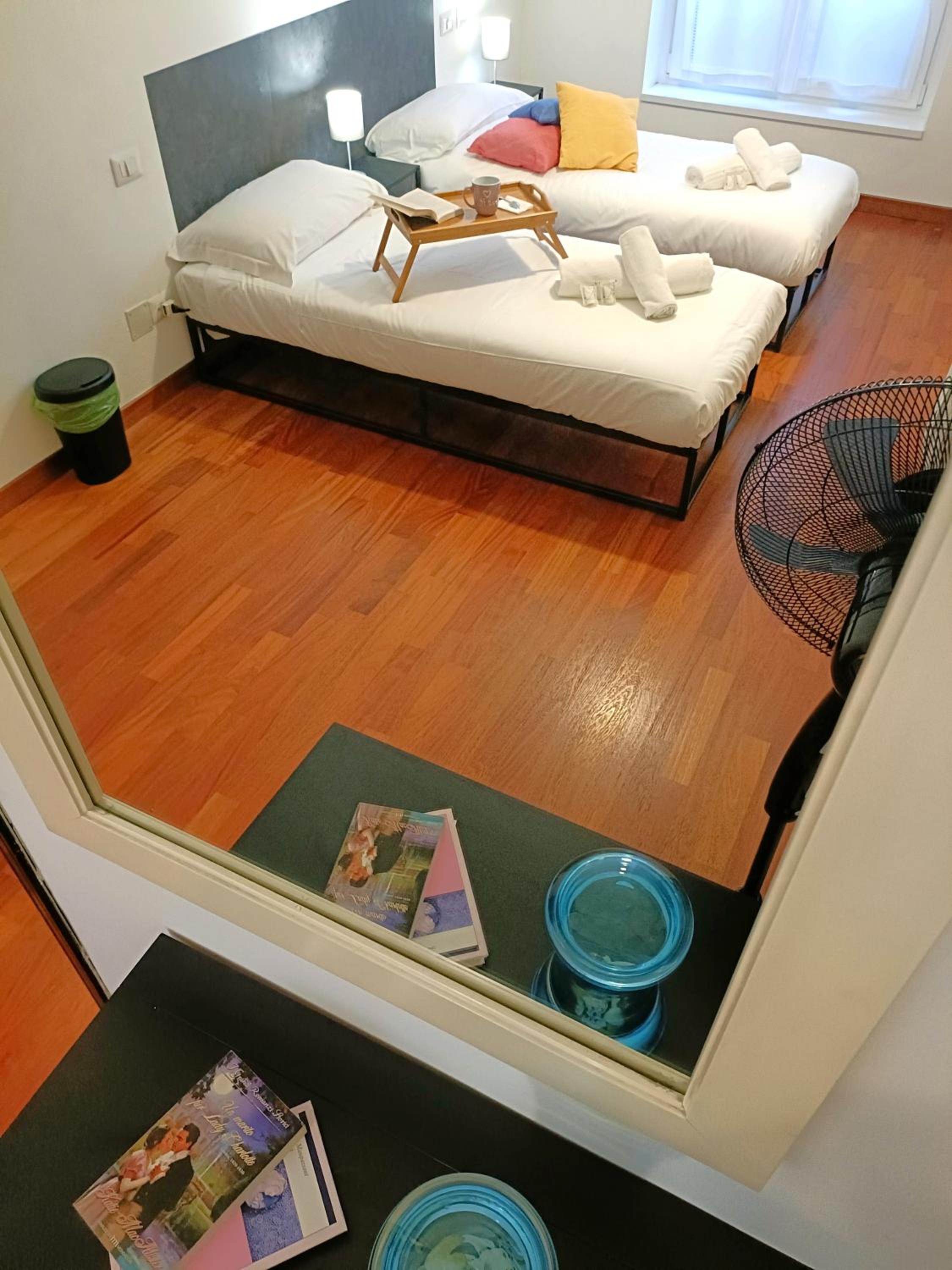 One-Bedroom Apartment photo 2