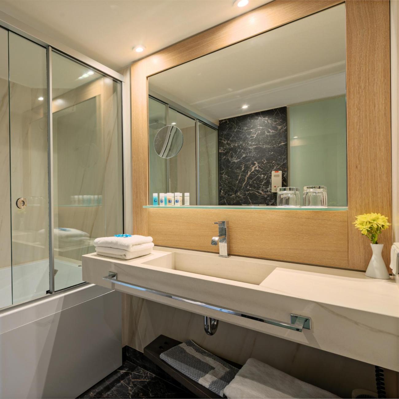 Double Room with Sea View - Photo 7