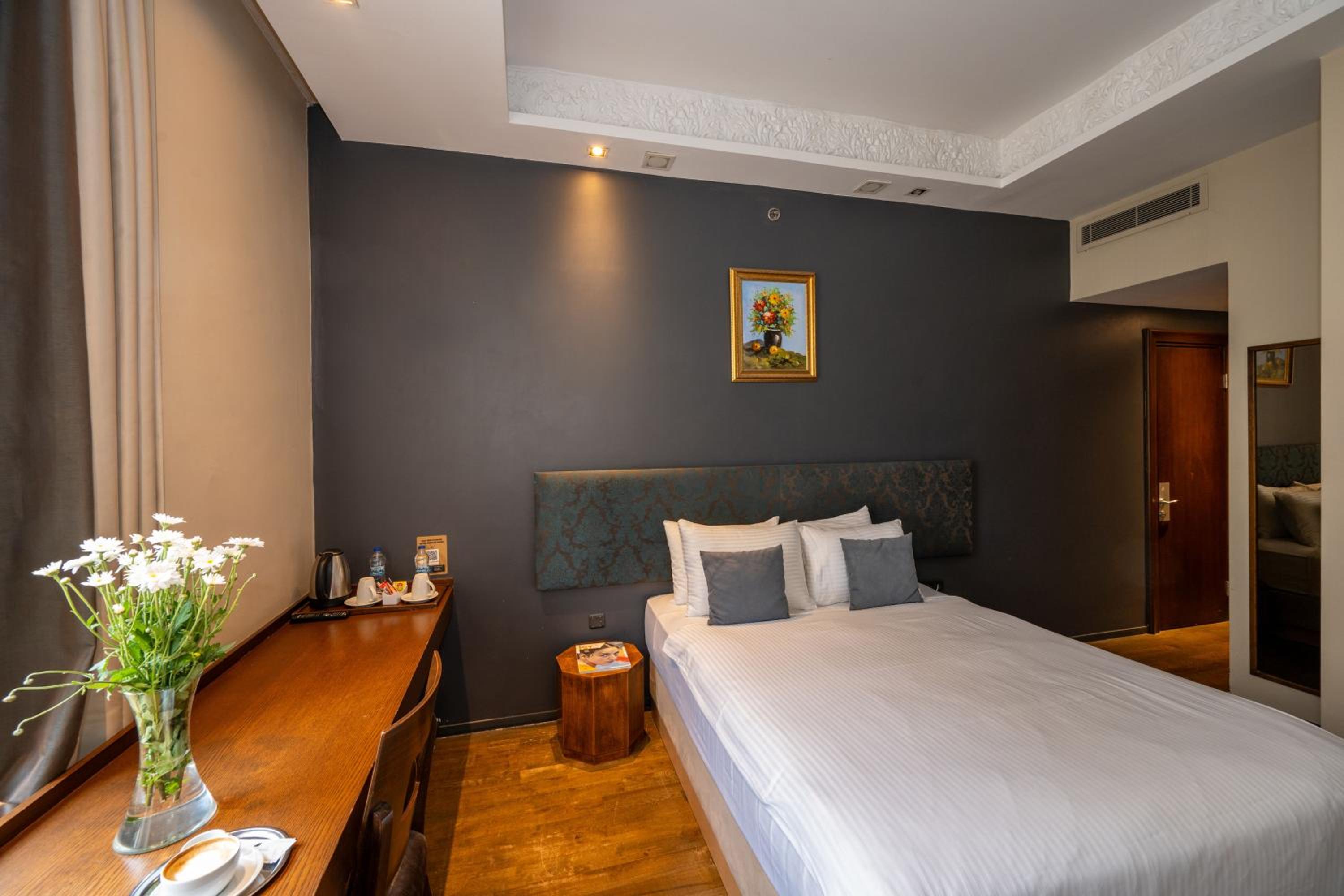 Standard Single Room photo 2