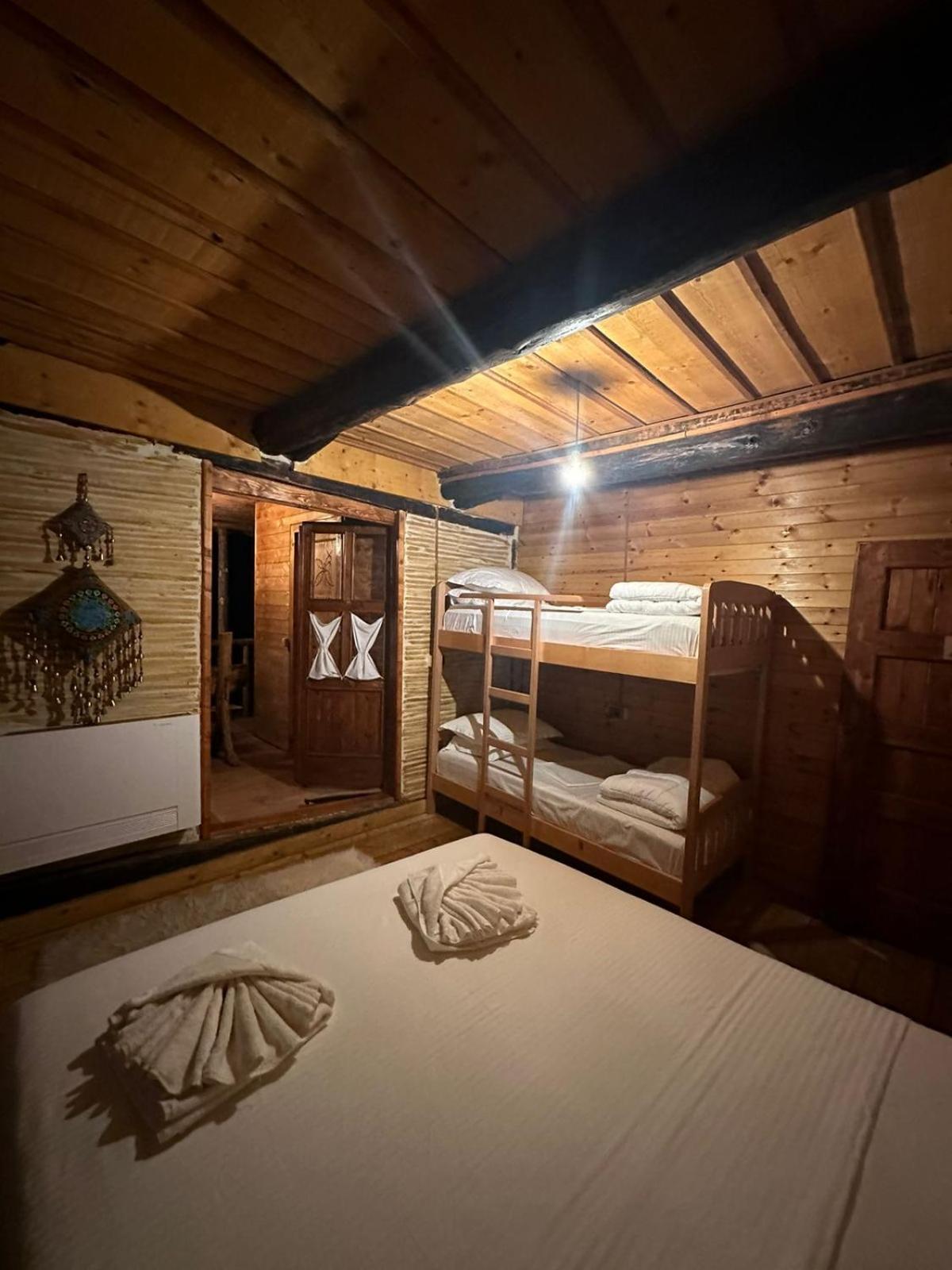 Bed in 4-Bed Female Dormitory Room photo 2