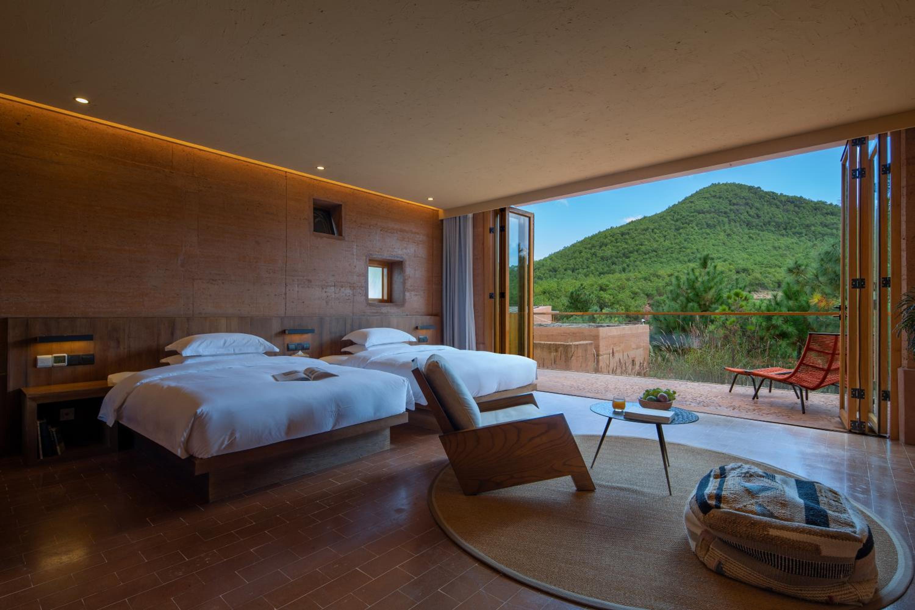 Twin Room with Mountain View photo 1