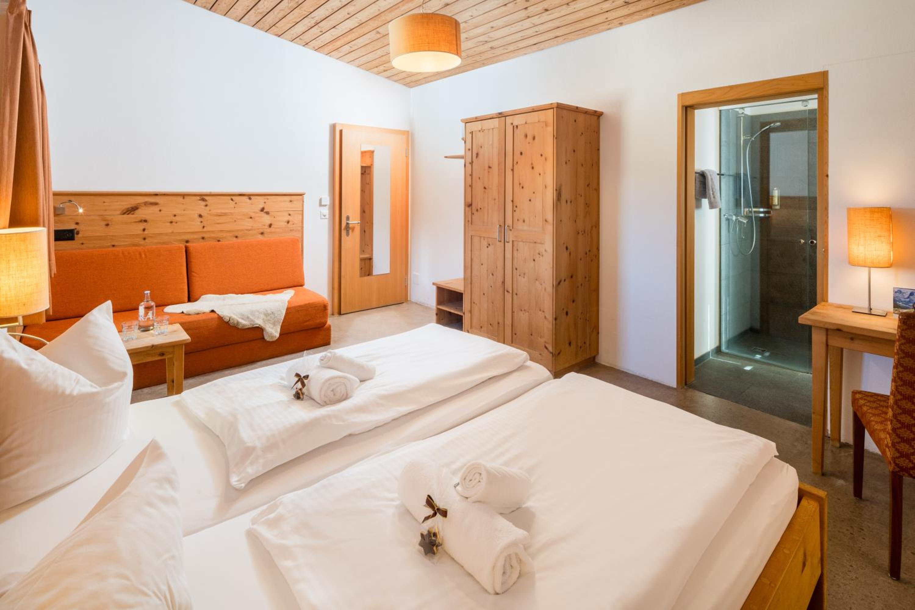 Standard Double Room - Photo 1