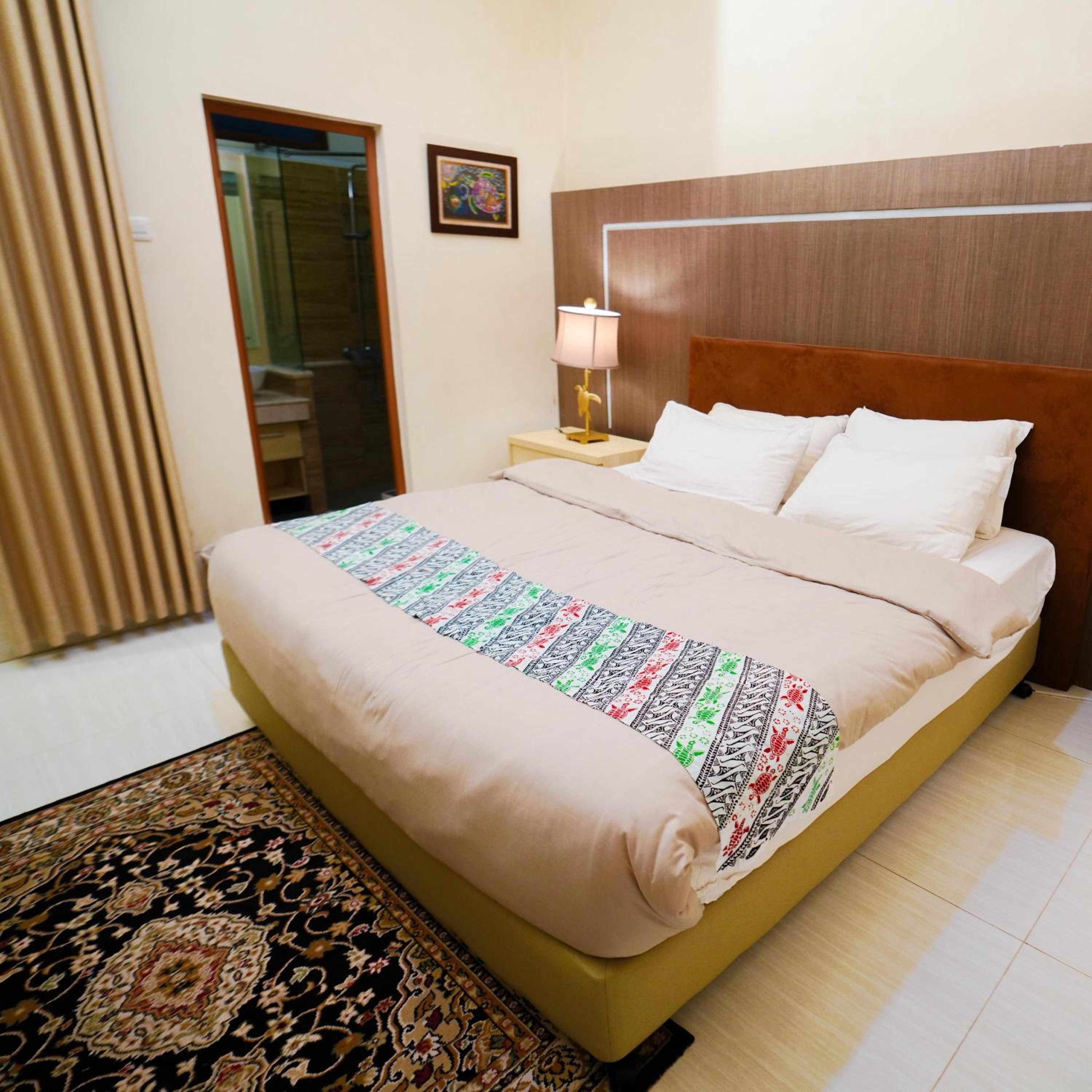 Standard King Room
