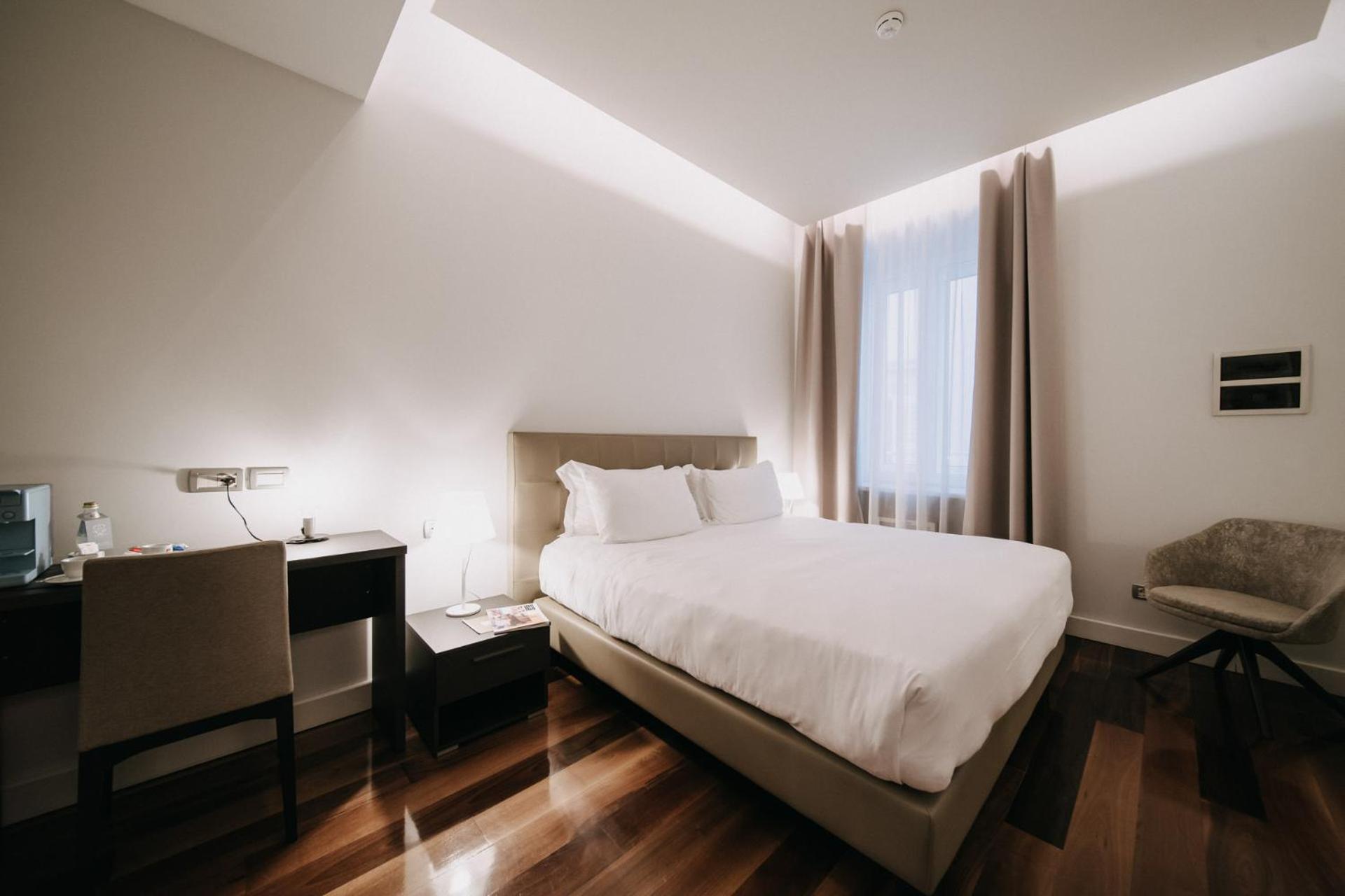 Classic Double Room - Photo 2