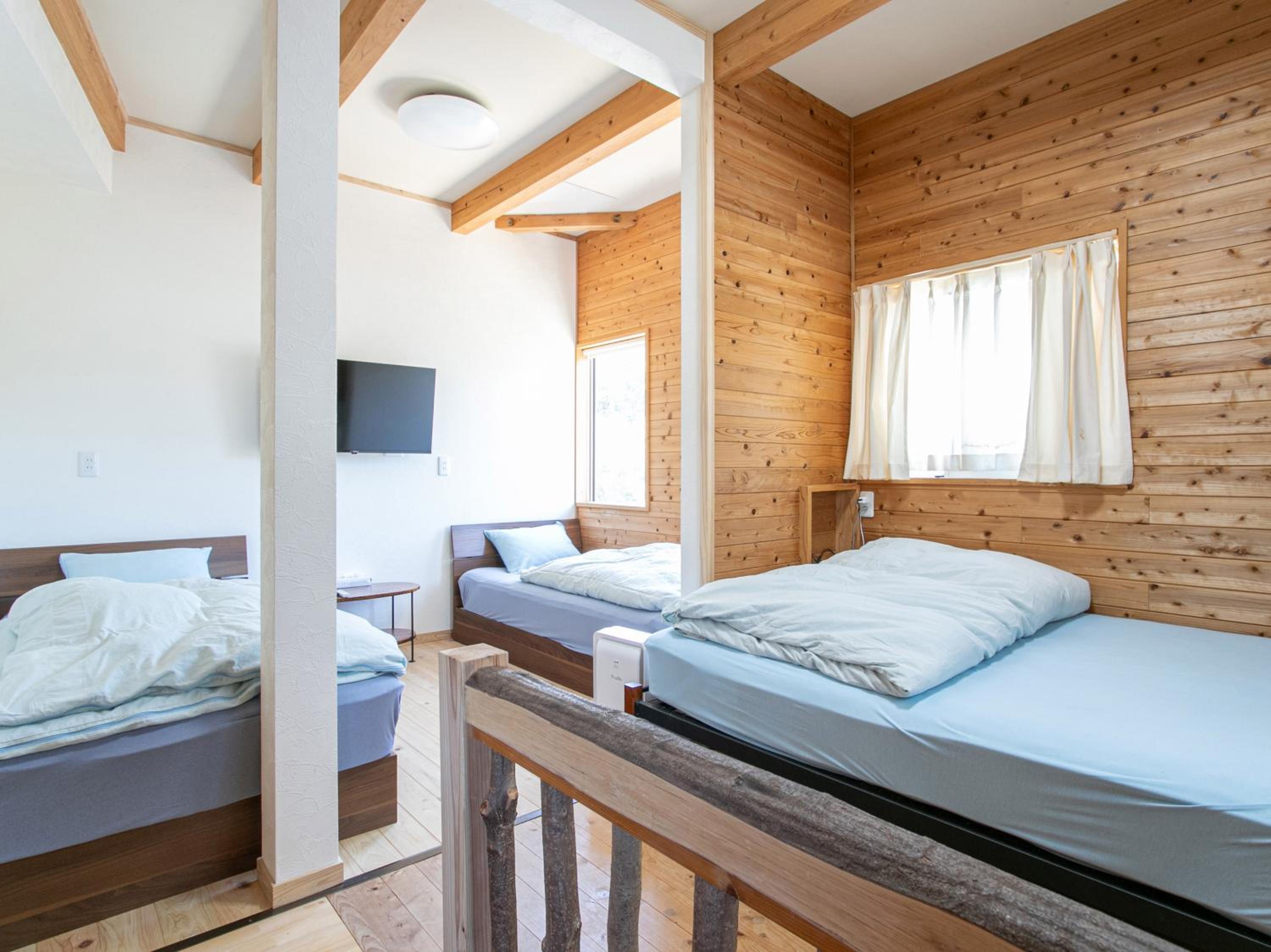 Quadruple Room with Shared Bathroom