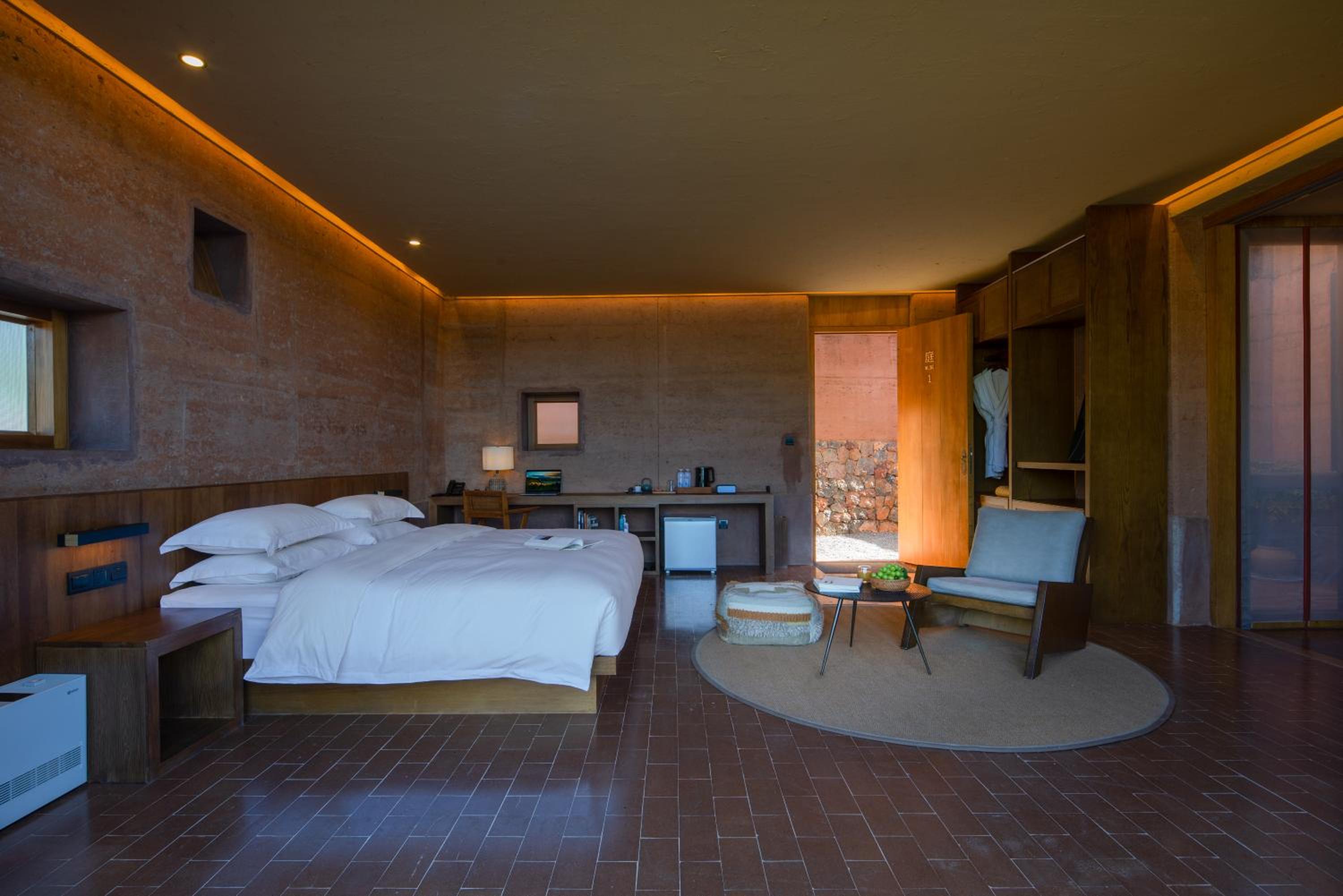 Double Room with Lake View photo 2