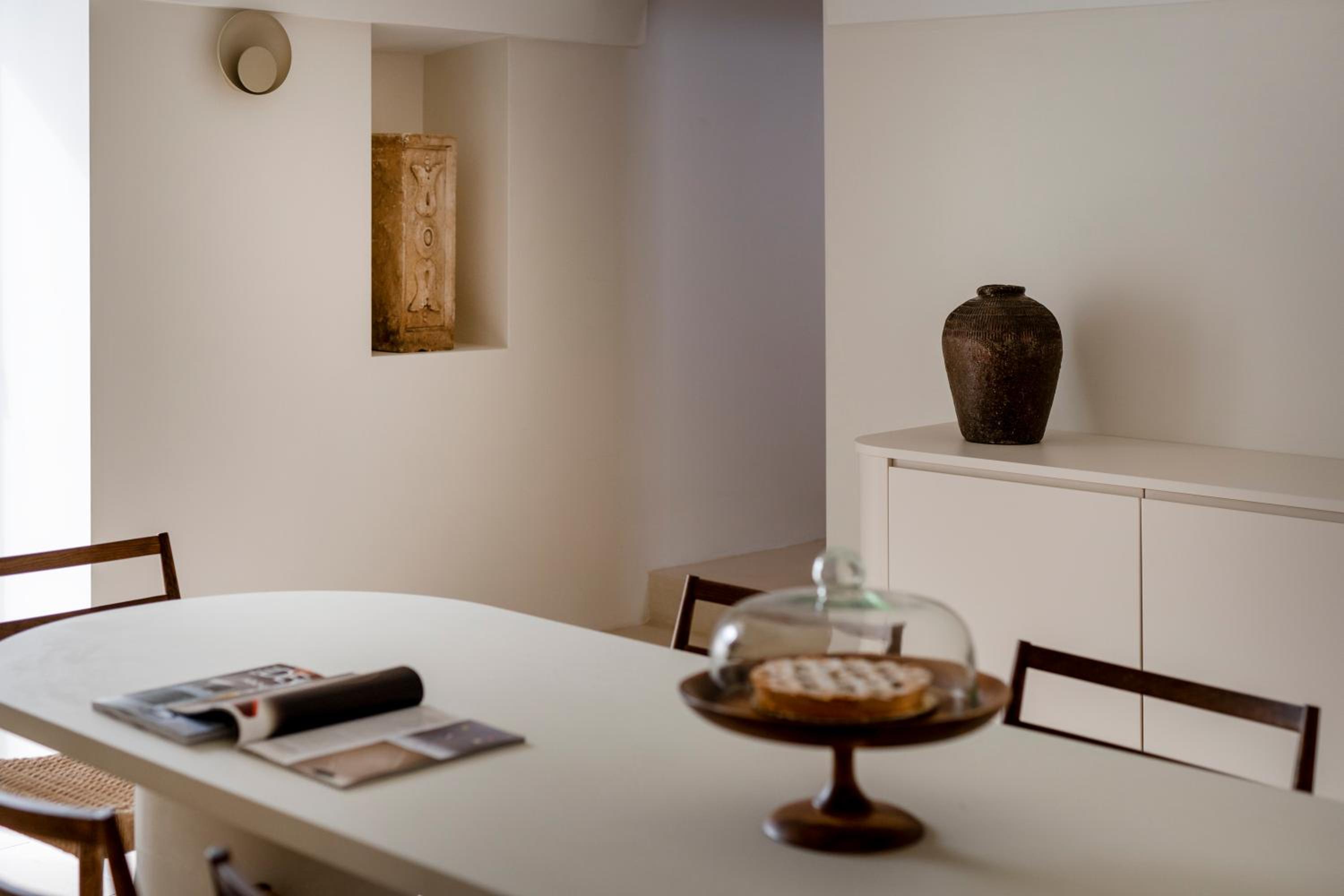 Three-Bedroom Apartment photo 2