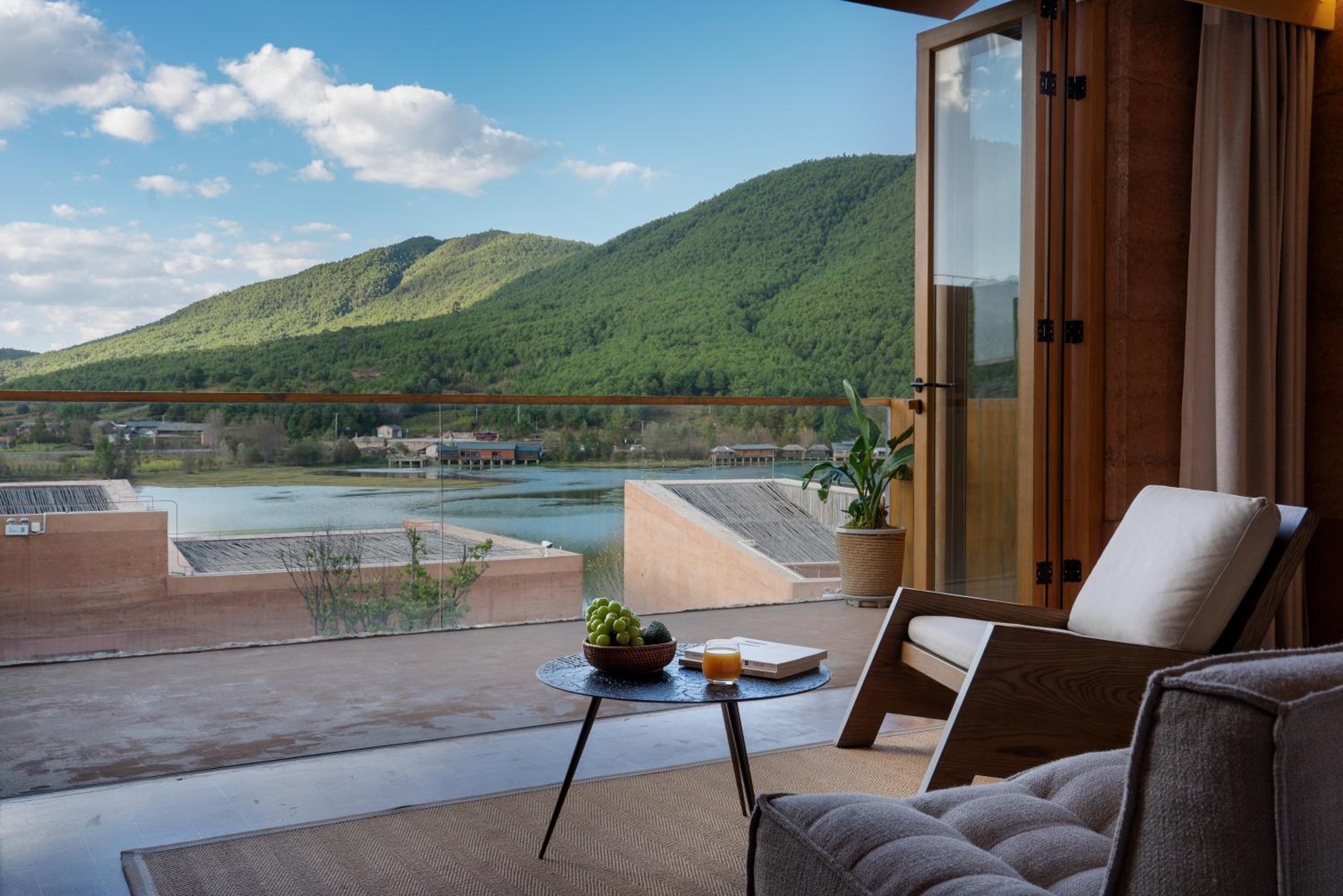 Triple Room with Lake View photo 3