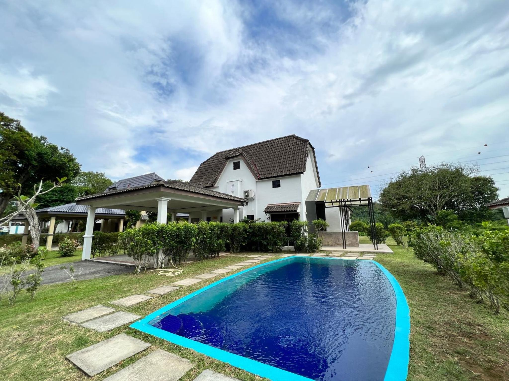 Villa photo 1