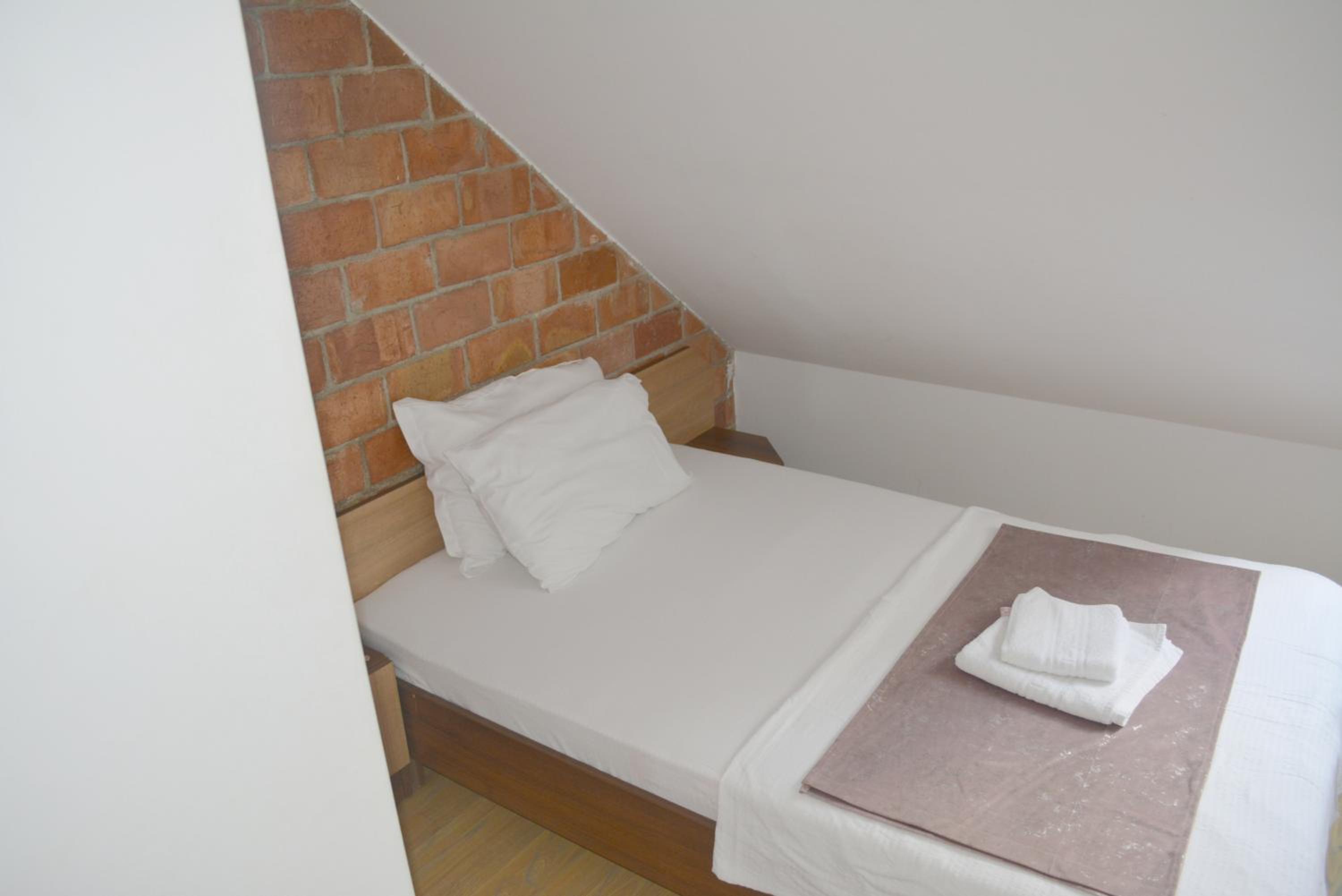 Standard Double Room With Fan photo 1