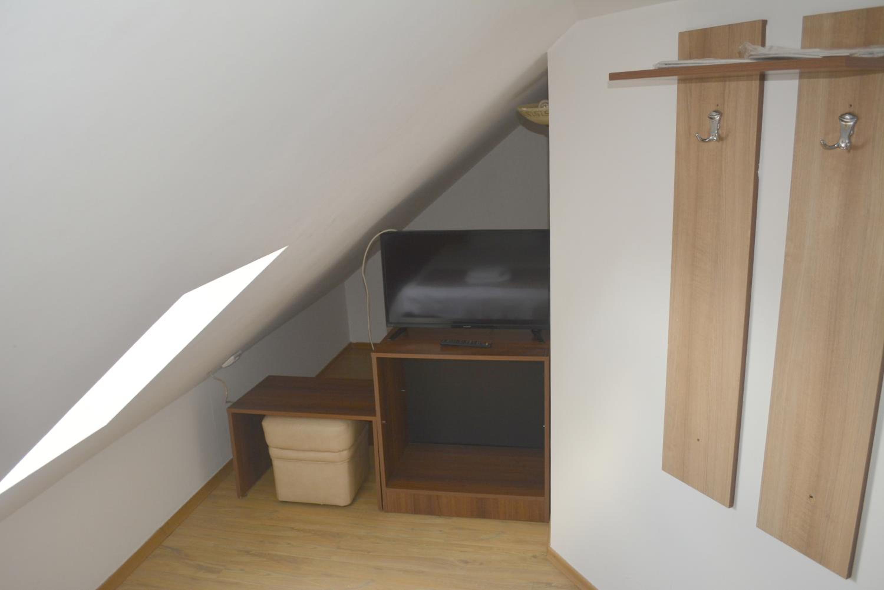 Standard Double Room With Fan photo 3