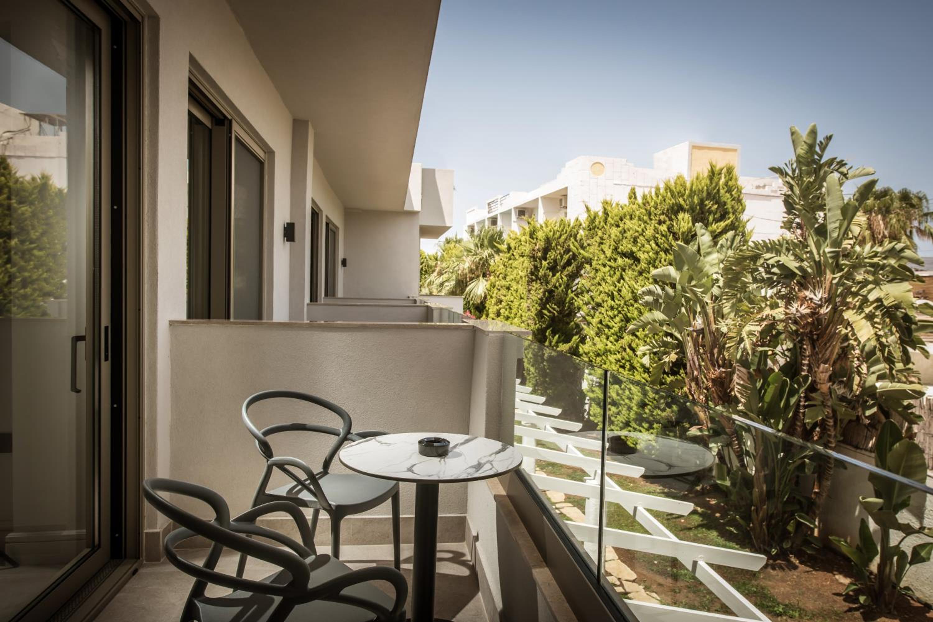 Double Room with Balcony photo 3