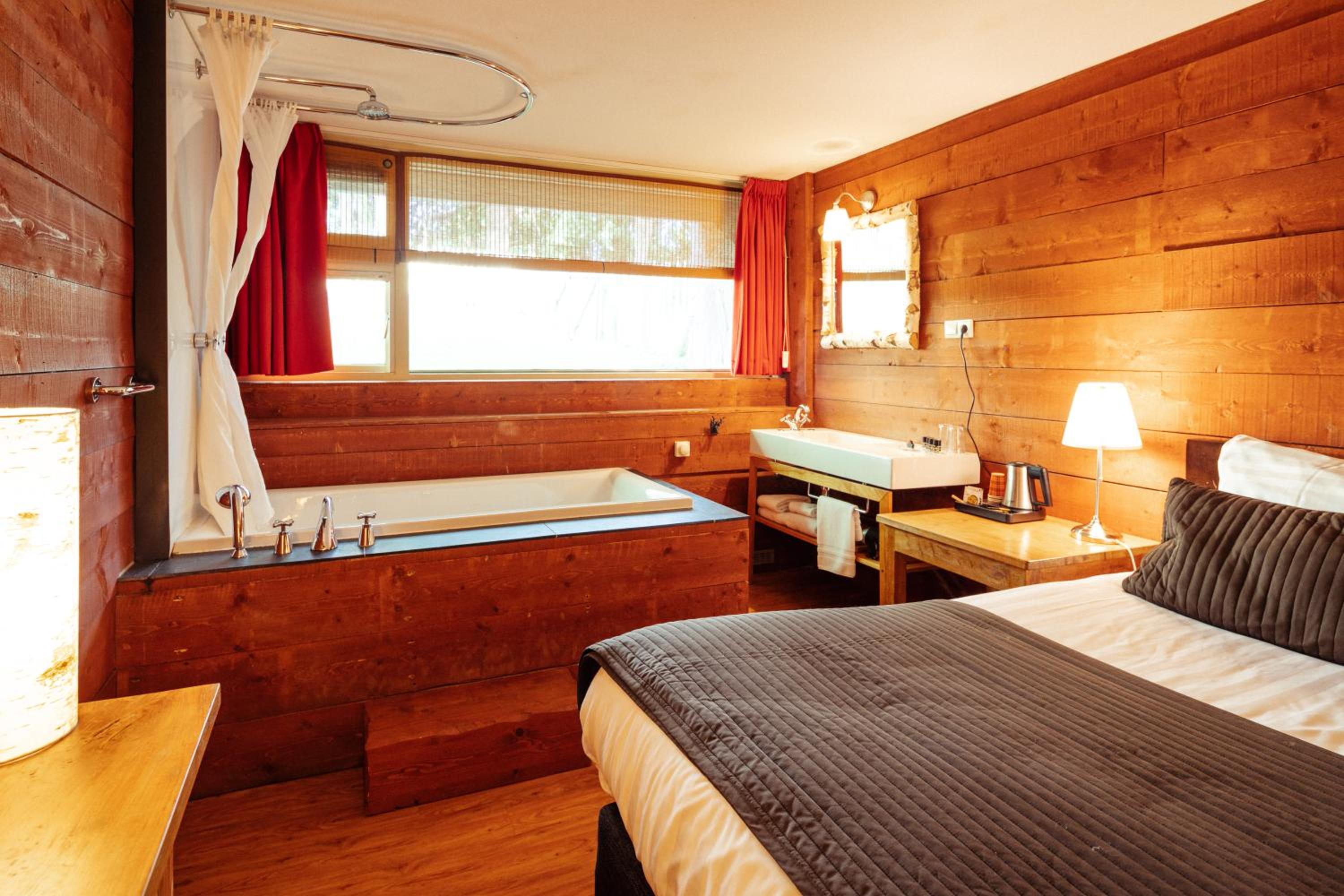 Double Room With Kingsize Bed