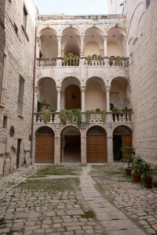 Maisonette photo 2