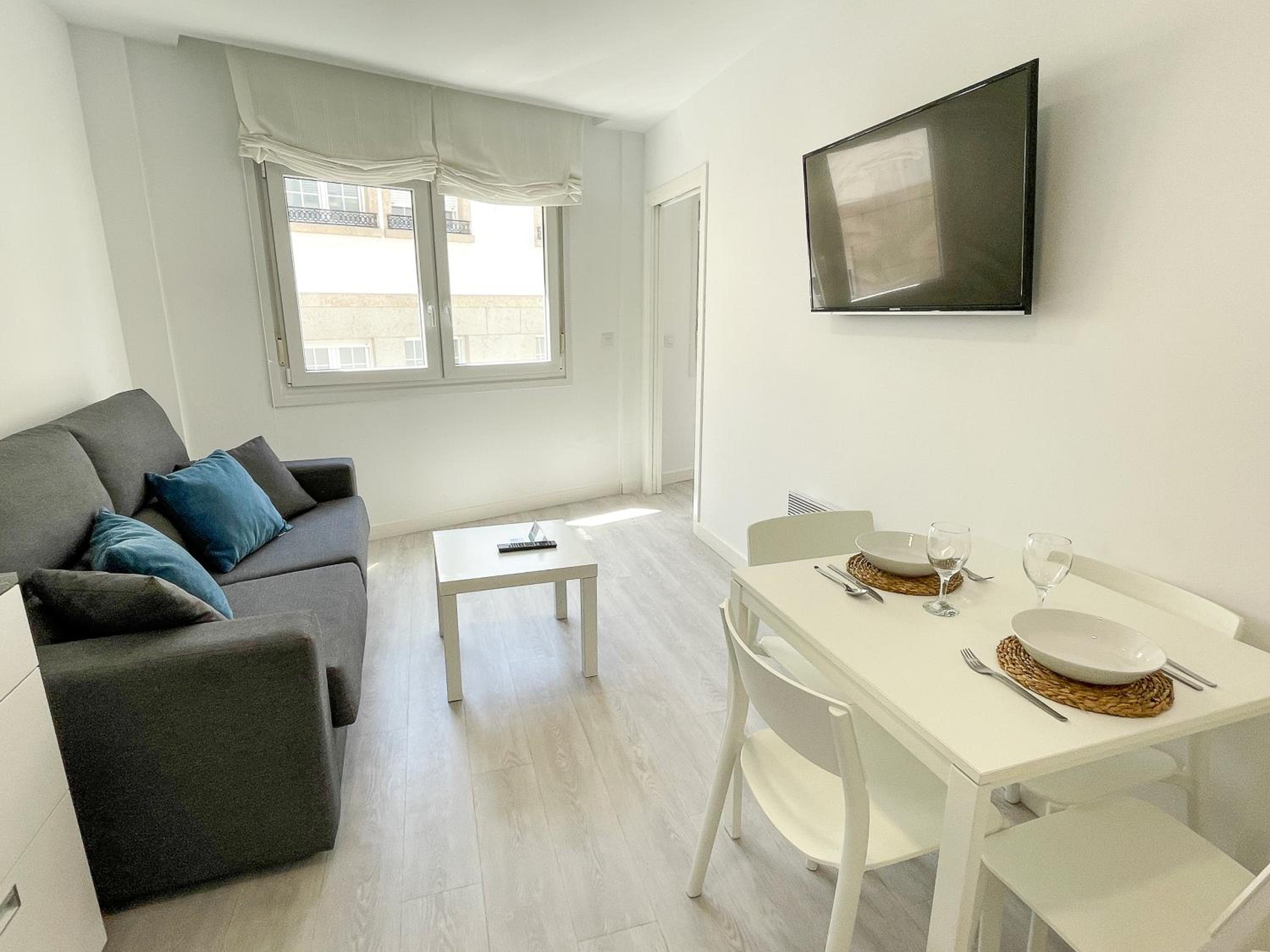 One-Bedroom Apartment - Photo 8