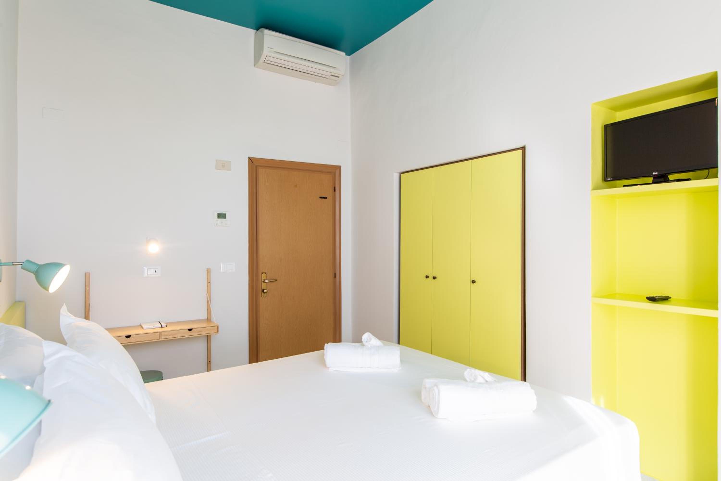 Double Room With Balcony And Sea View