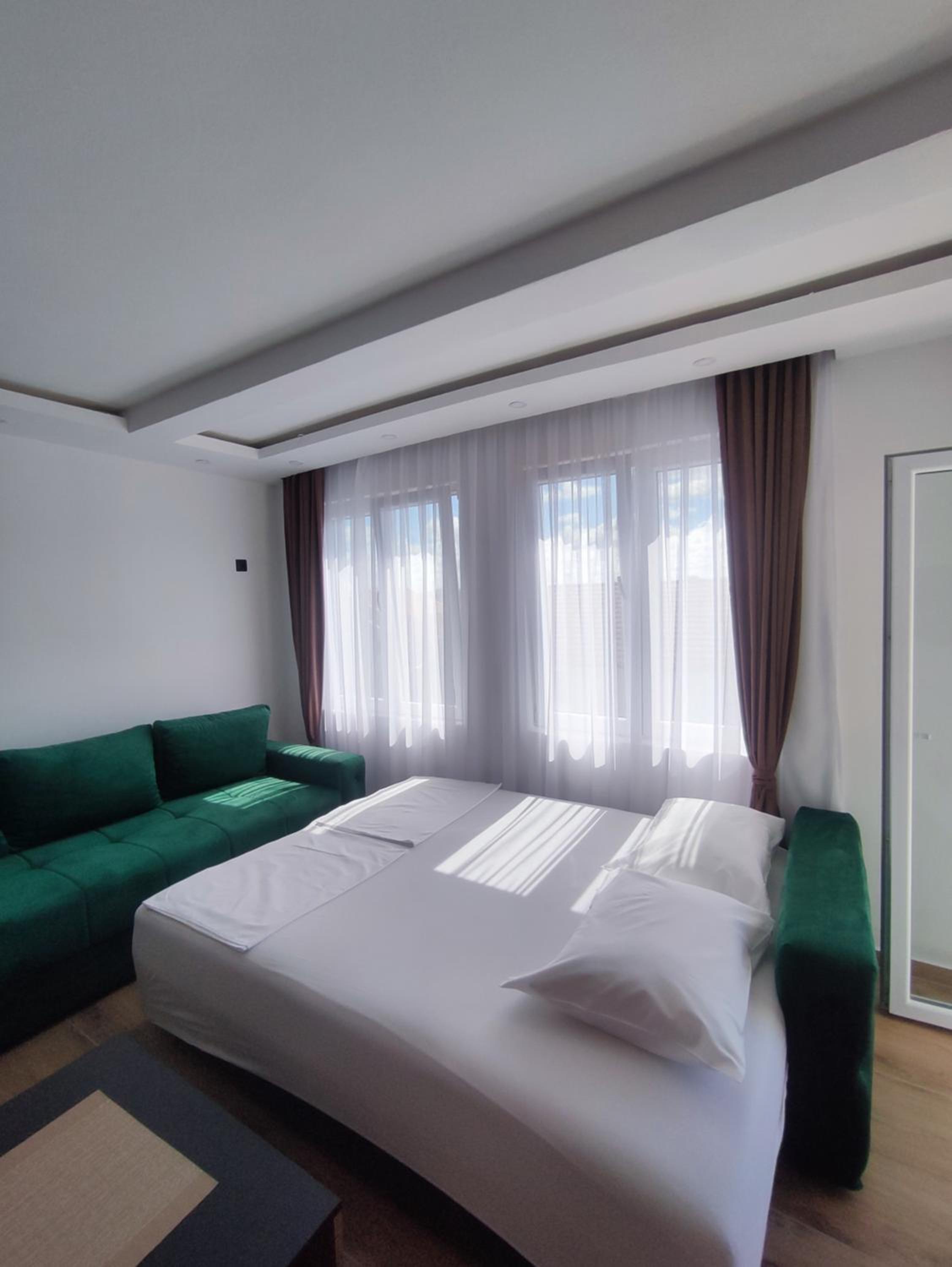 Deluxe Family Suite photo 2