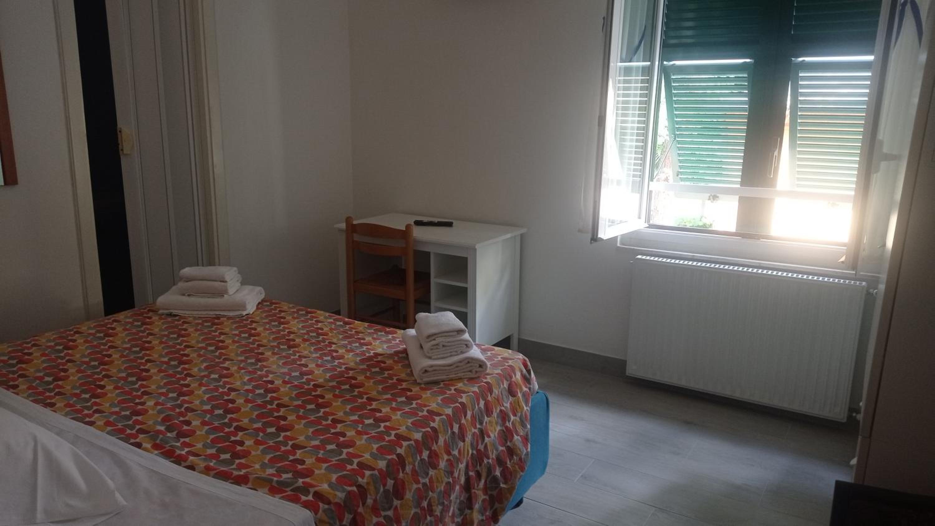 Double Room - Photo 4