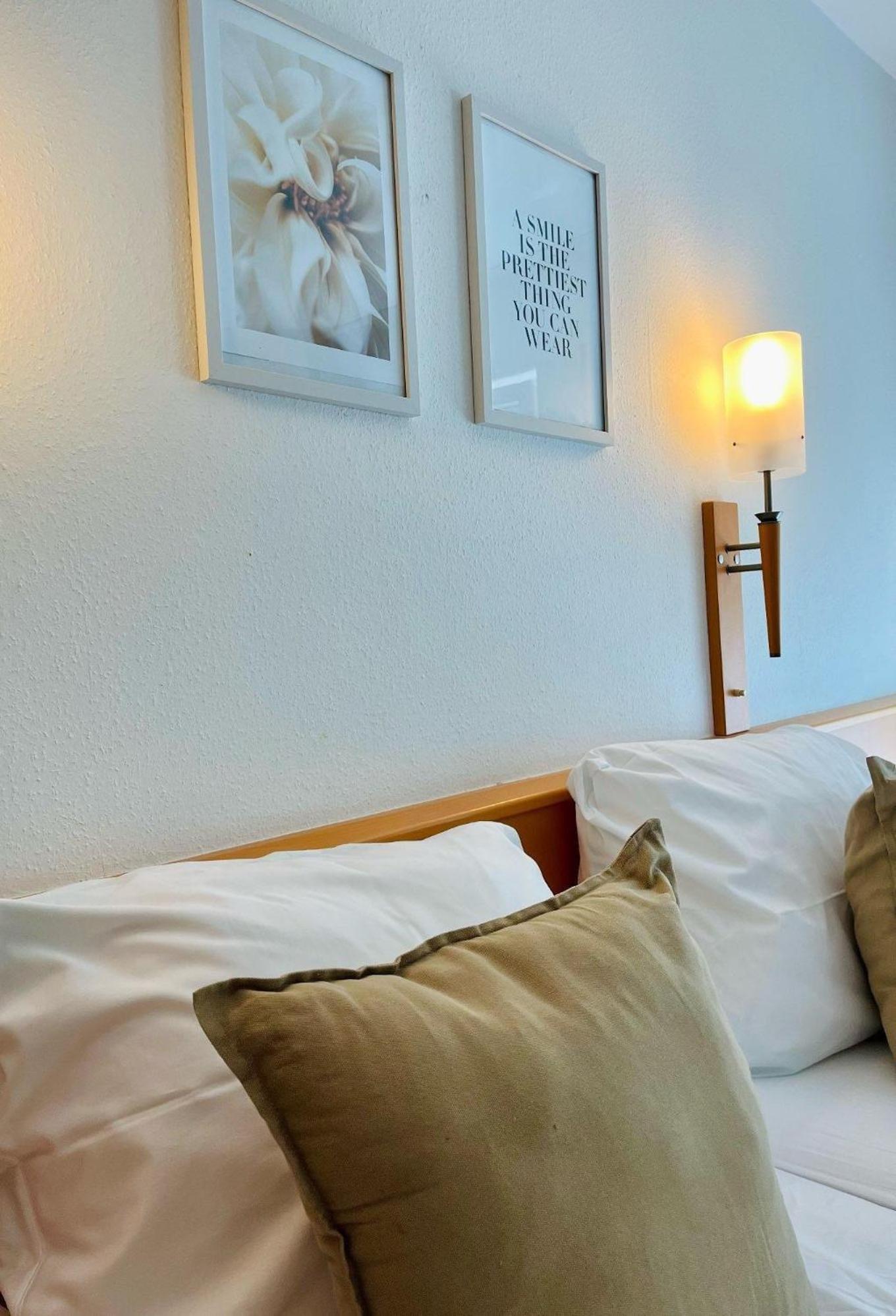 Deluxe Double Room with Balcony - Photo 1