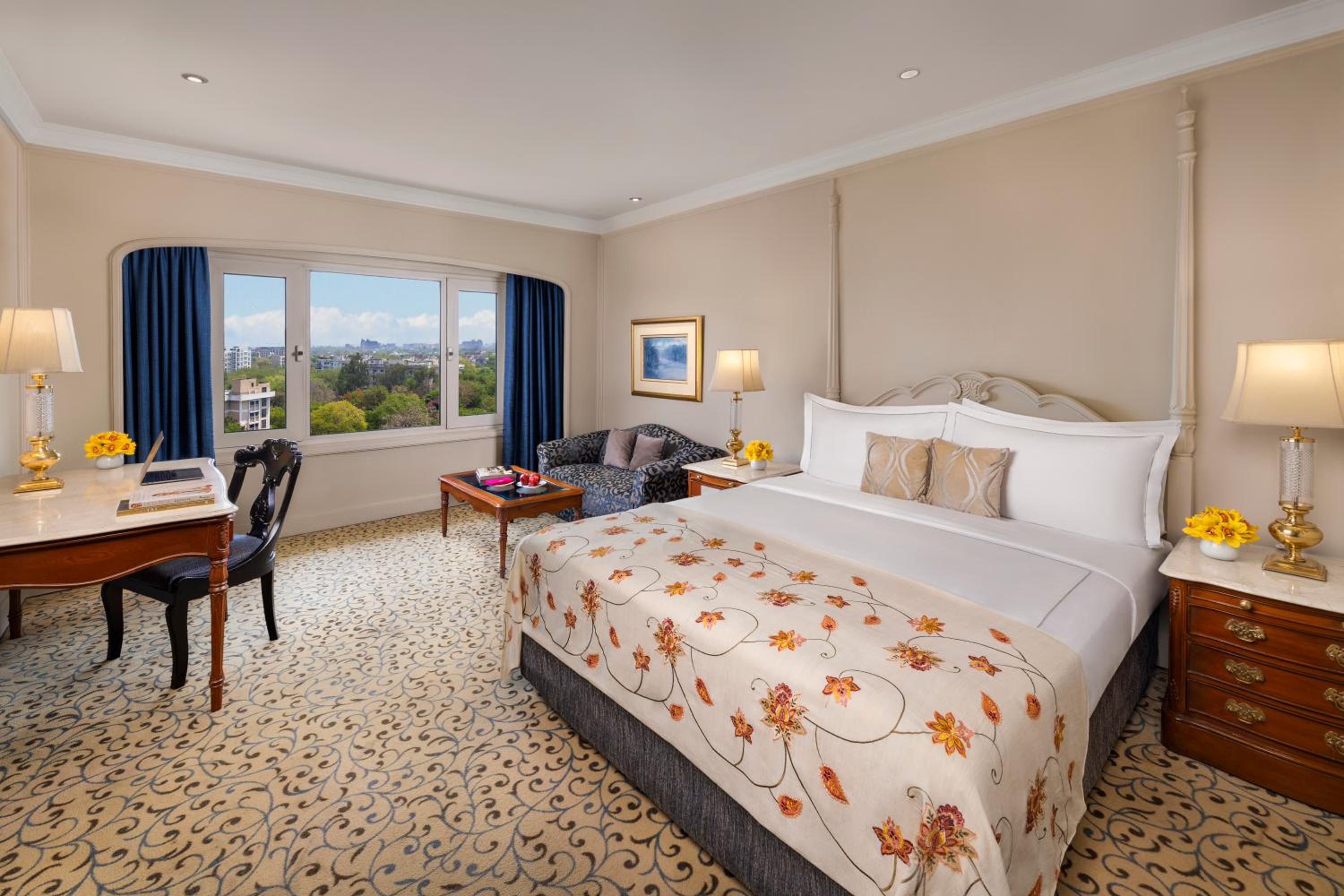 Superior Room Queen Bed Diplomatic Enclave View