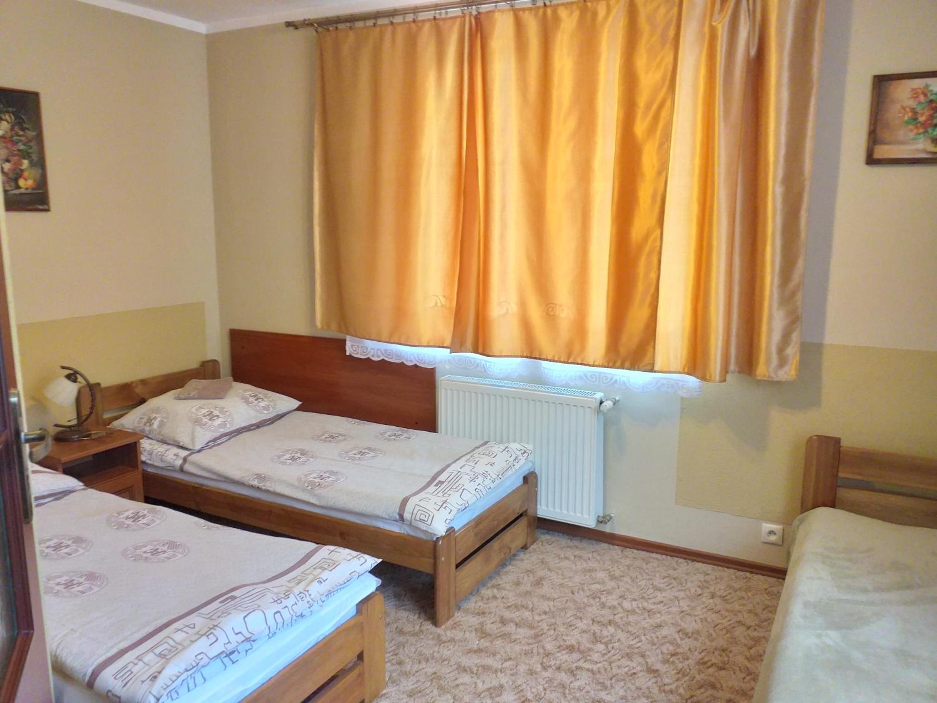Family Room - Photo 2