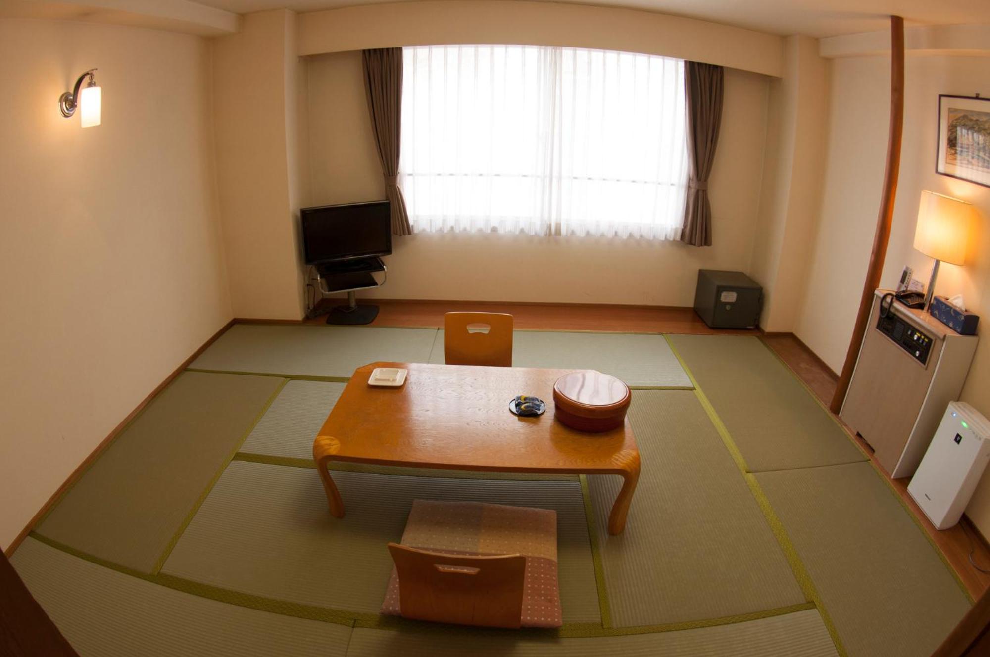 Standard Japanese-Style Room - Non-Smoking photo 3
