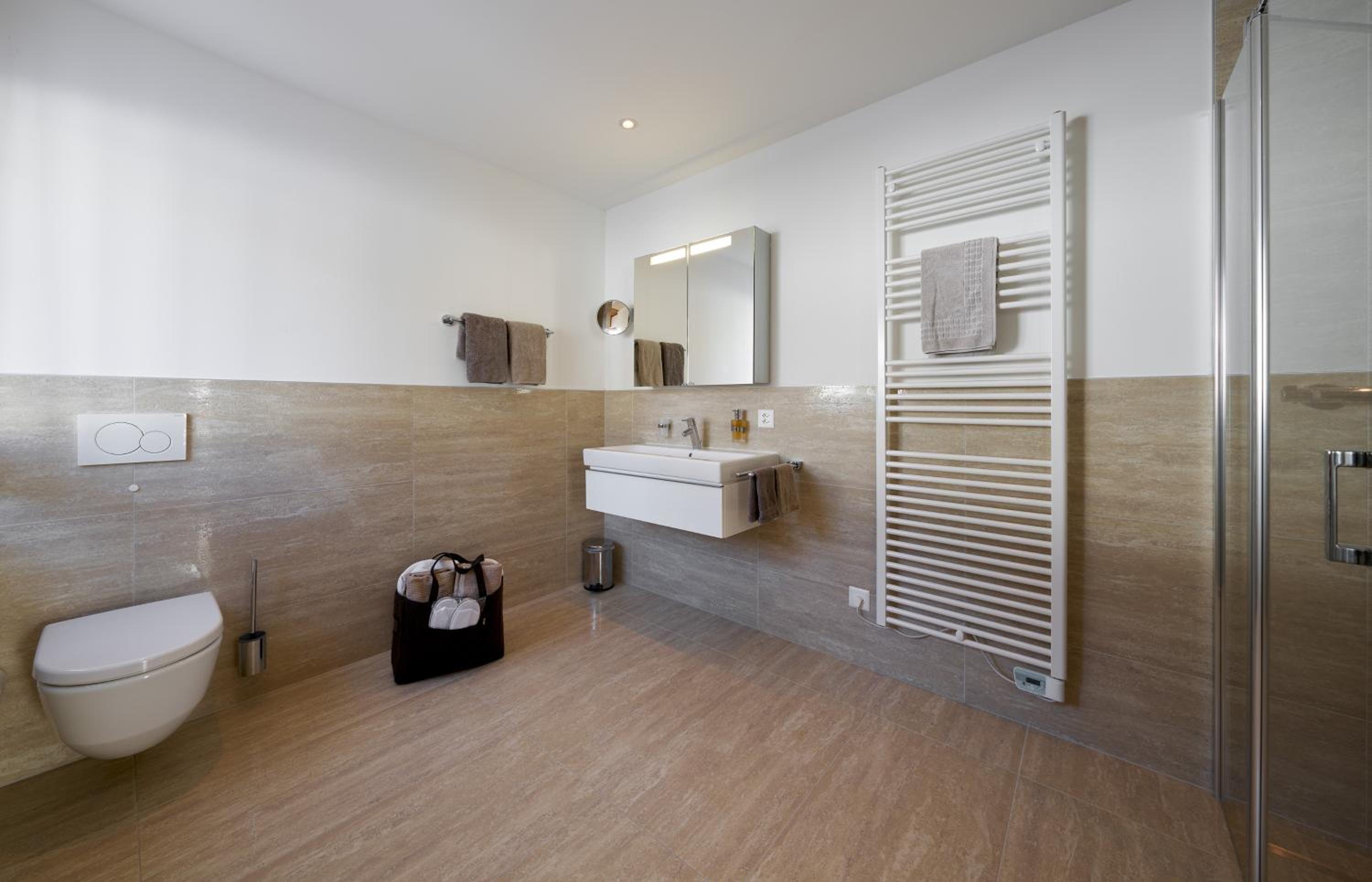 Deluxe Double Room with Balcony photo 3