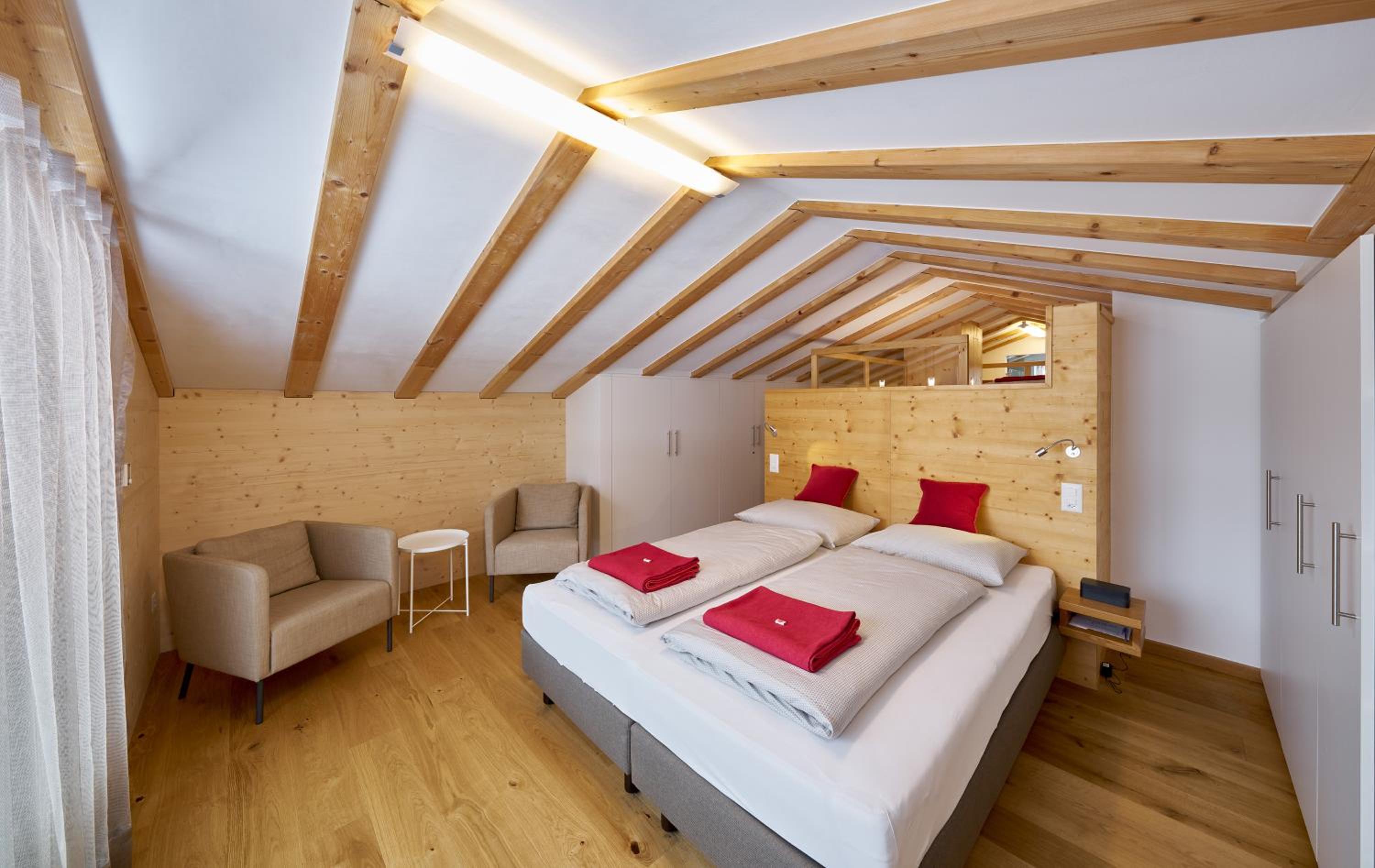 Deluxe Family Suite photo 1