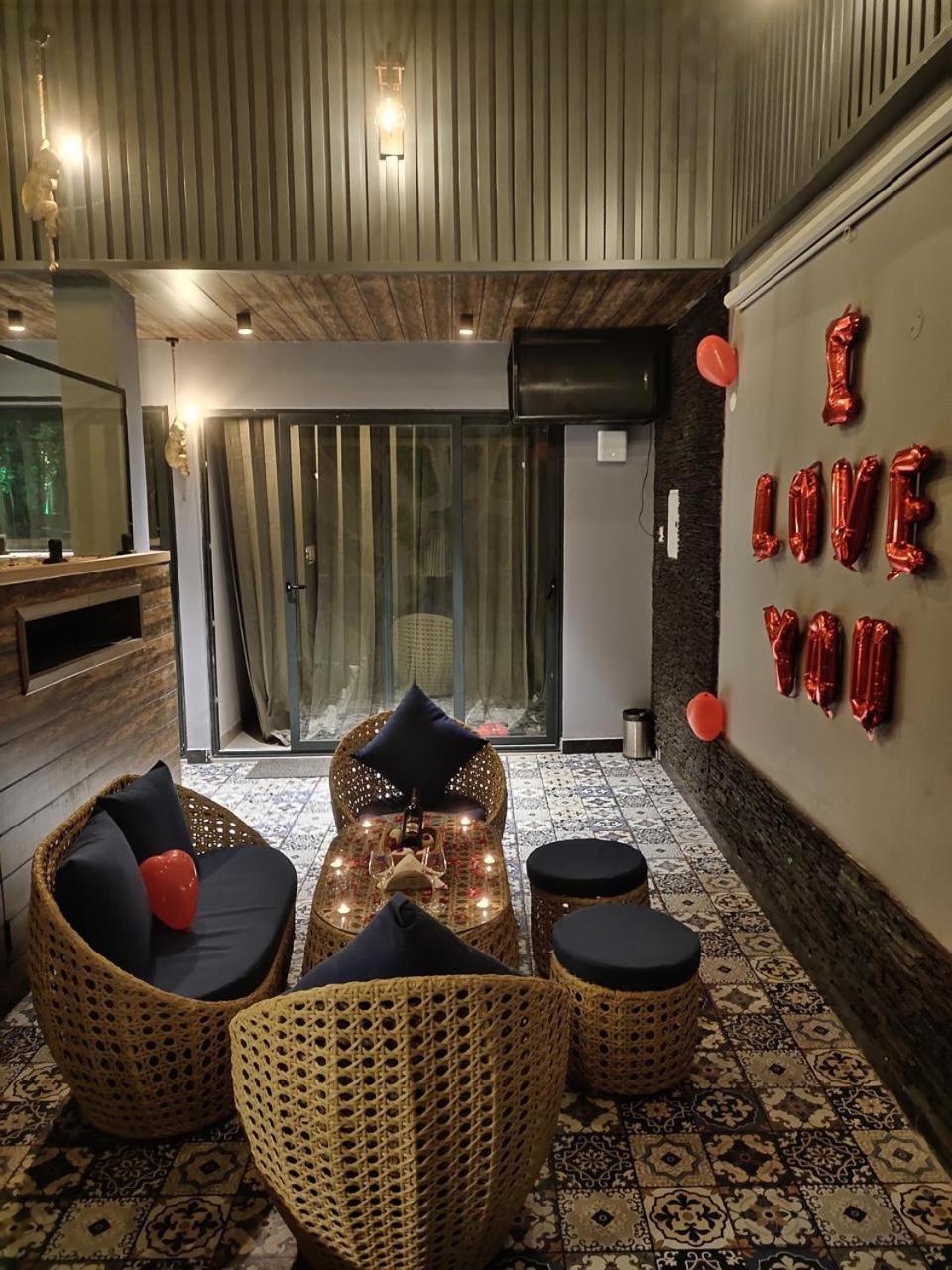 Suite with Private Pool photo 3