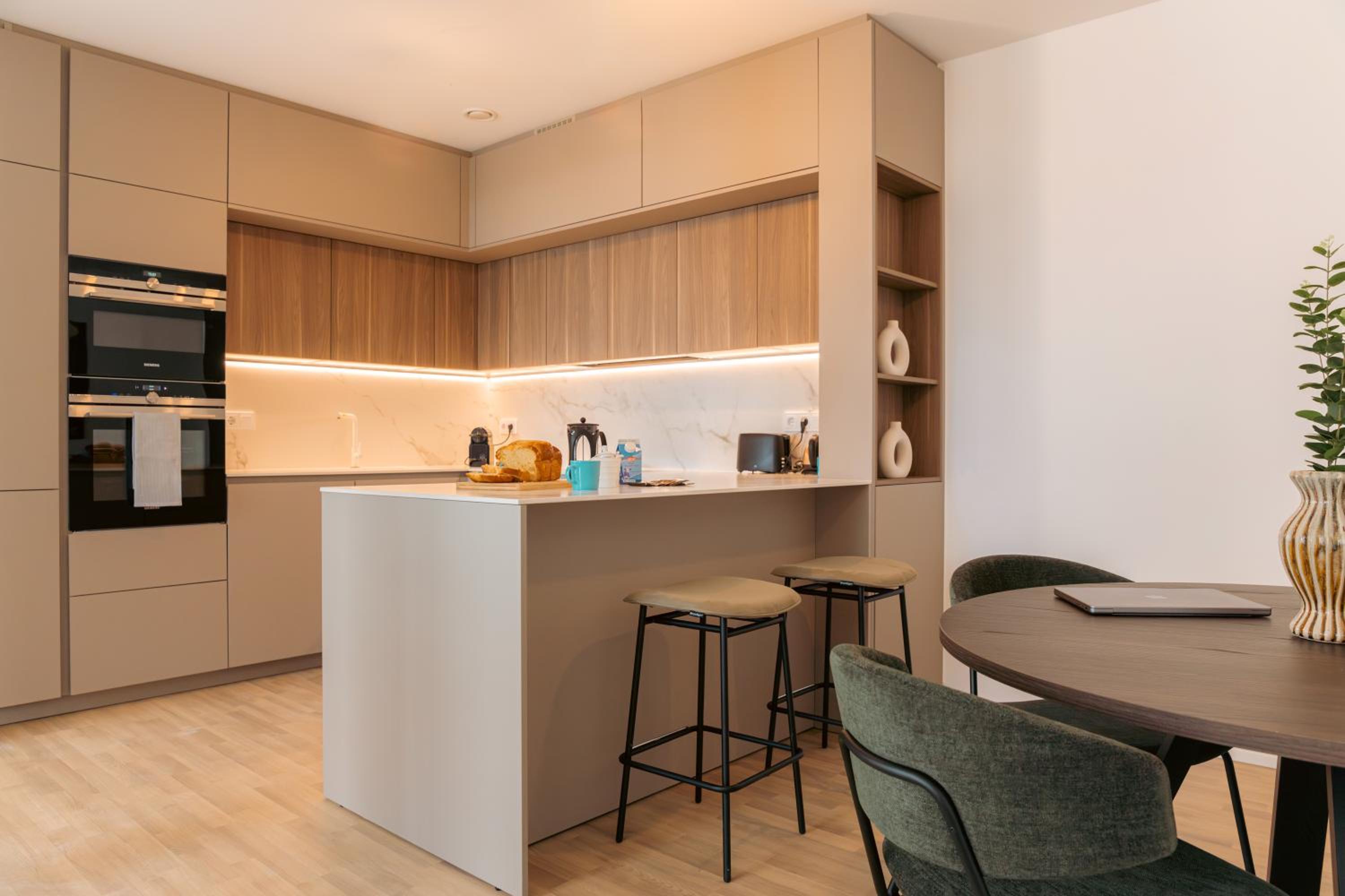 Two-Bedroom Apartment With Balcony photo 3