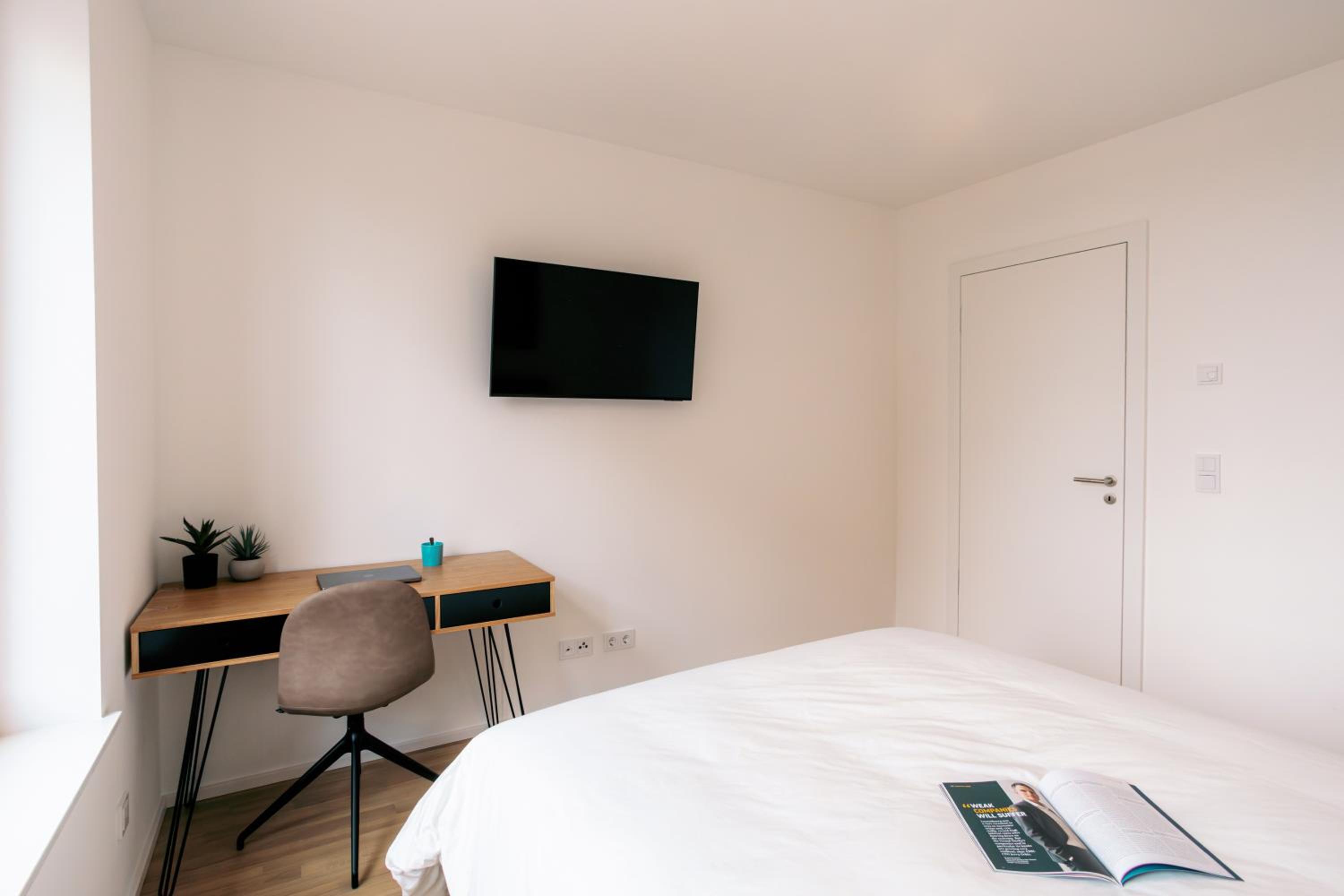 Two-Bedroom Apartment With Balcony photo 3