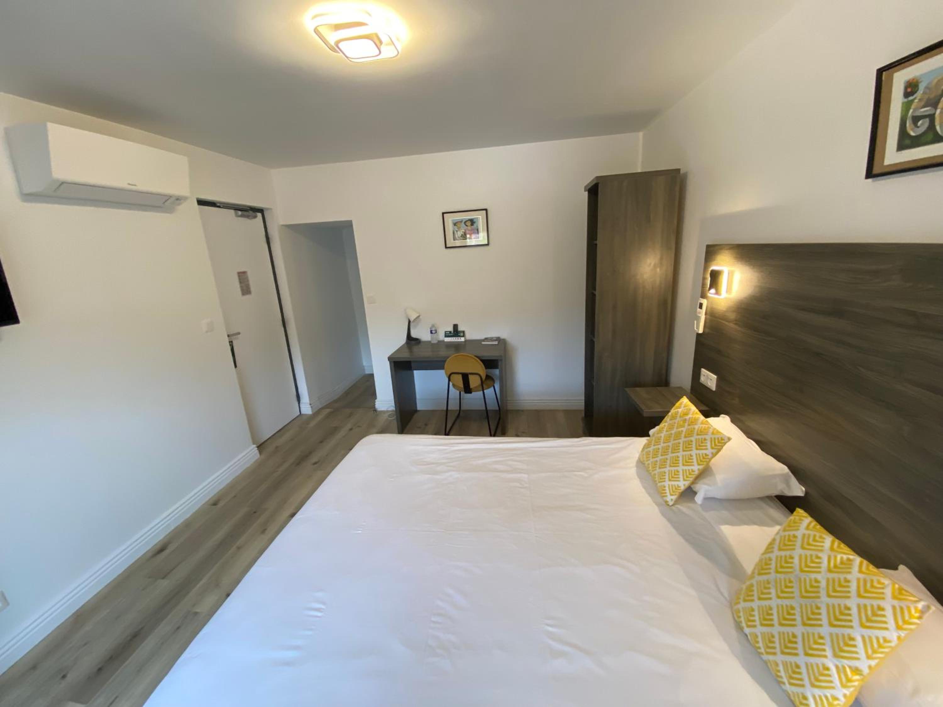 Deluxe Quadruple Room photo 1