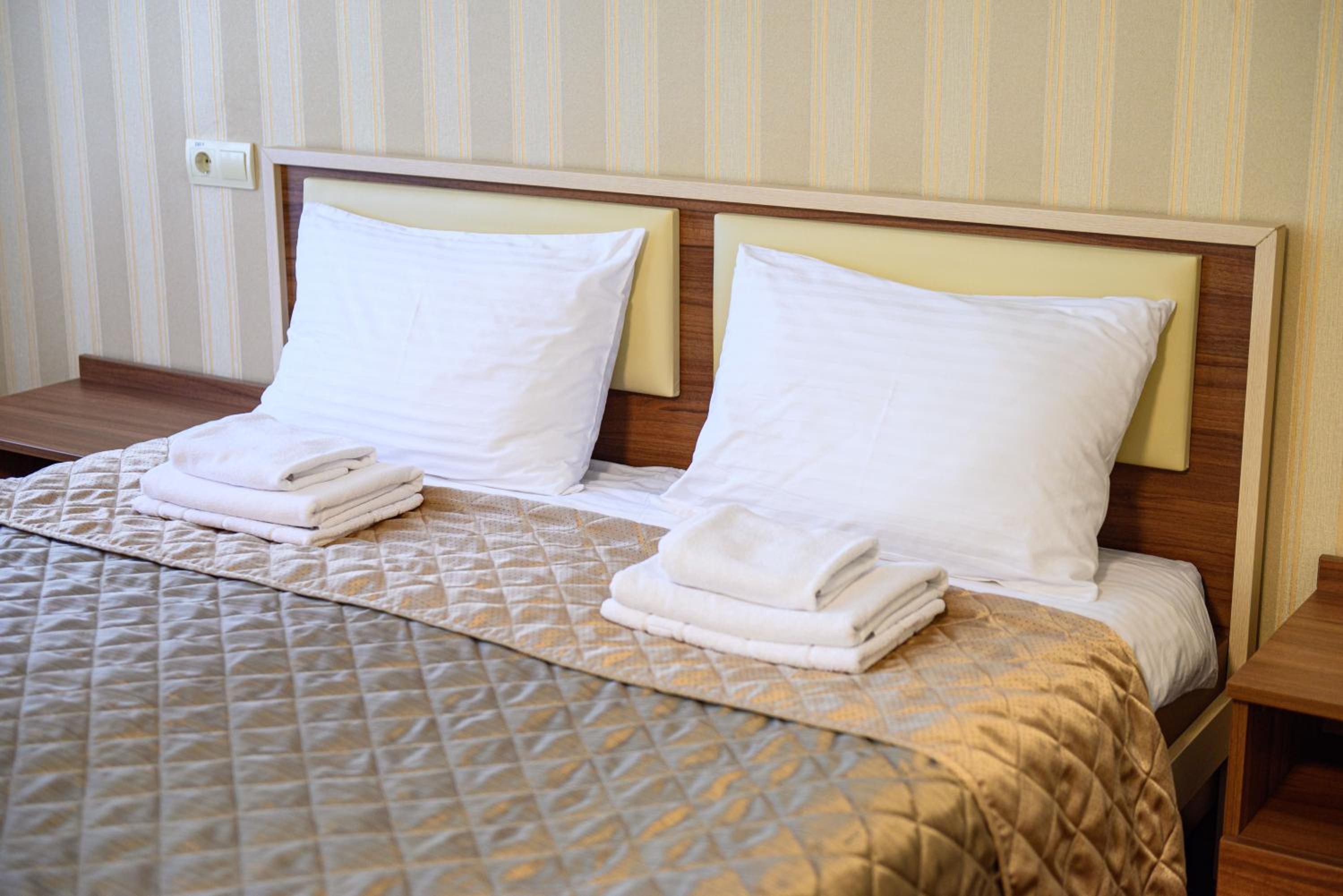 Standard Double or Twin Room photo 1