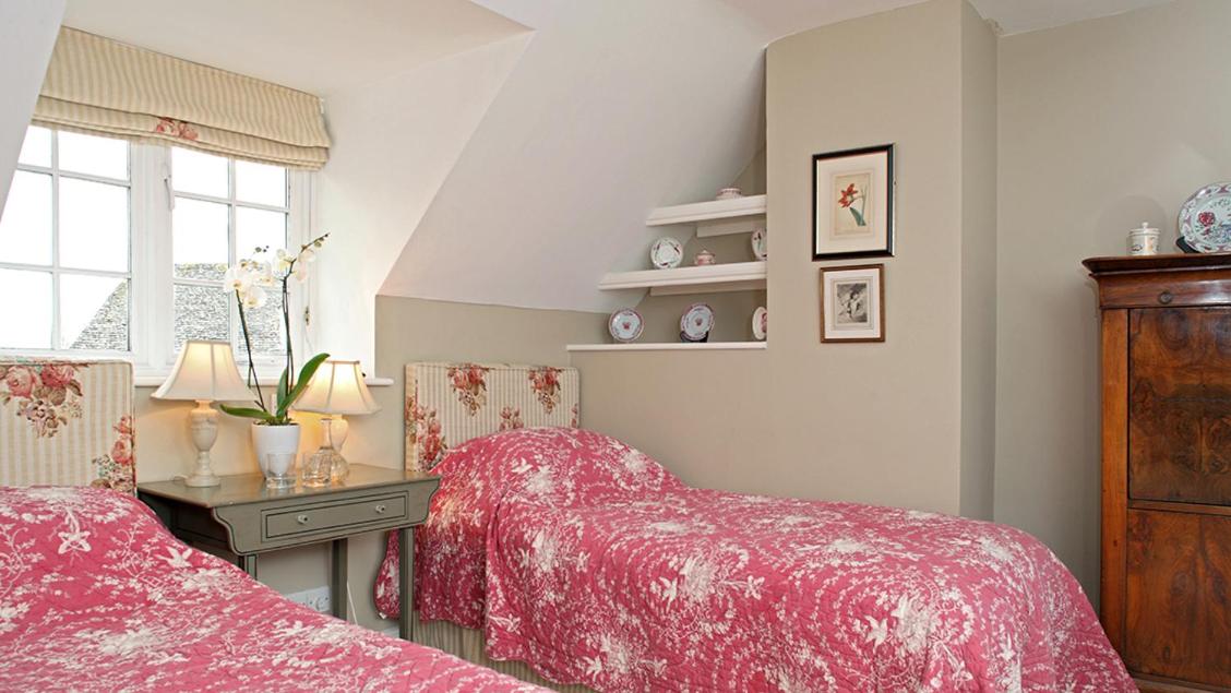 Two-Bedroom House photo 1