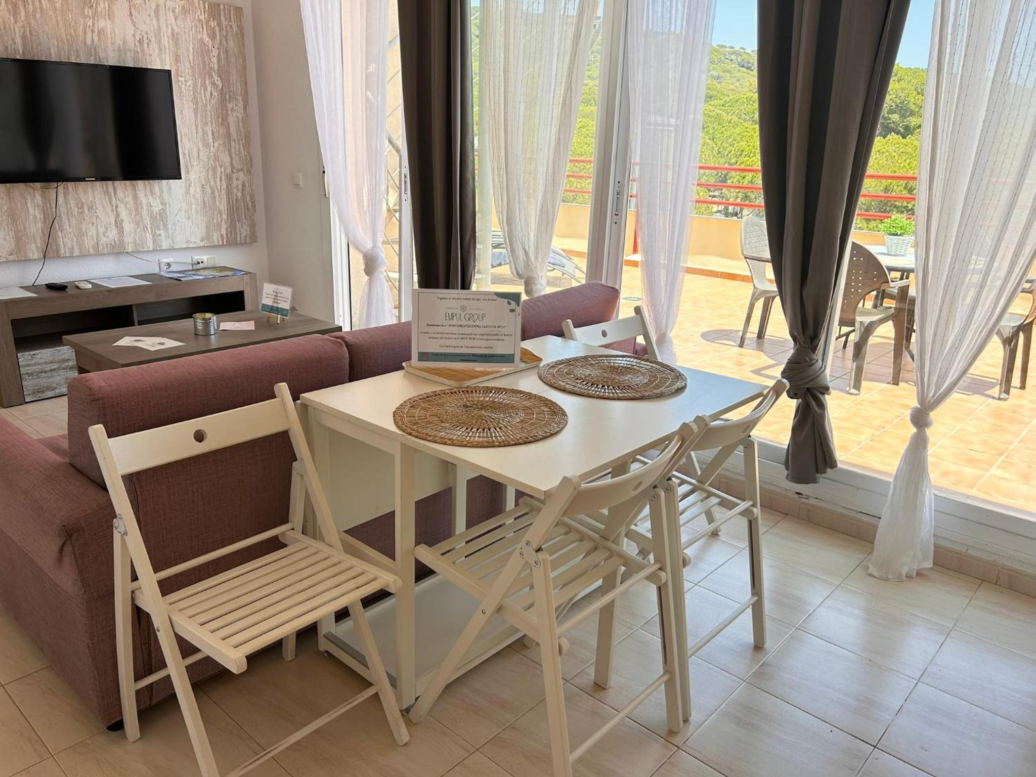 Two-Bedroom Apartment with Terrace and Sea View photo 3