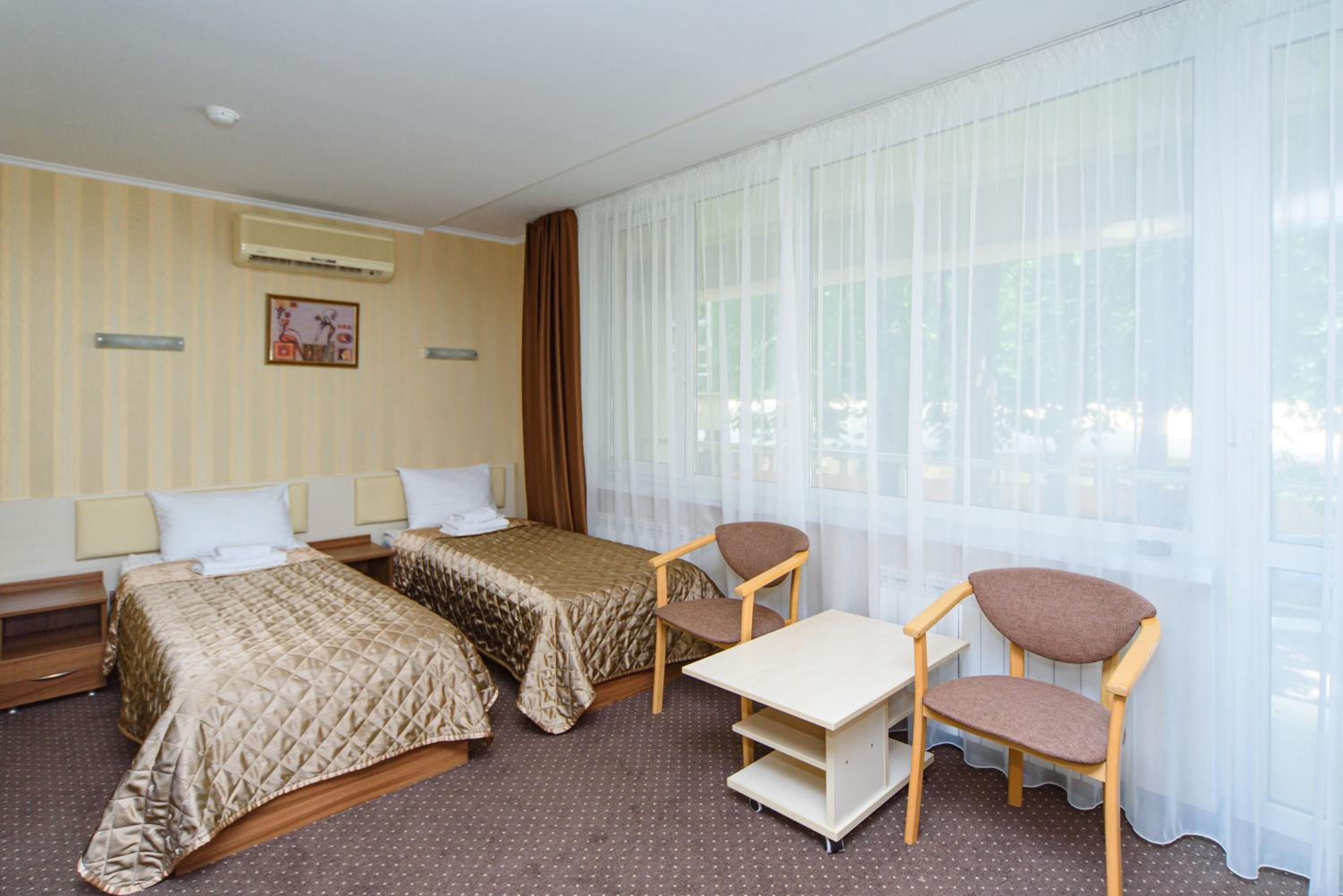 Standard Double or Twin Room photo 2